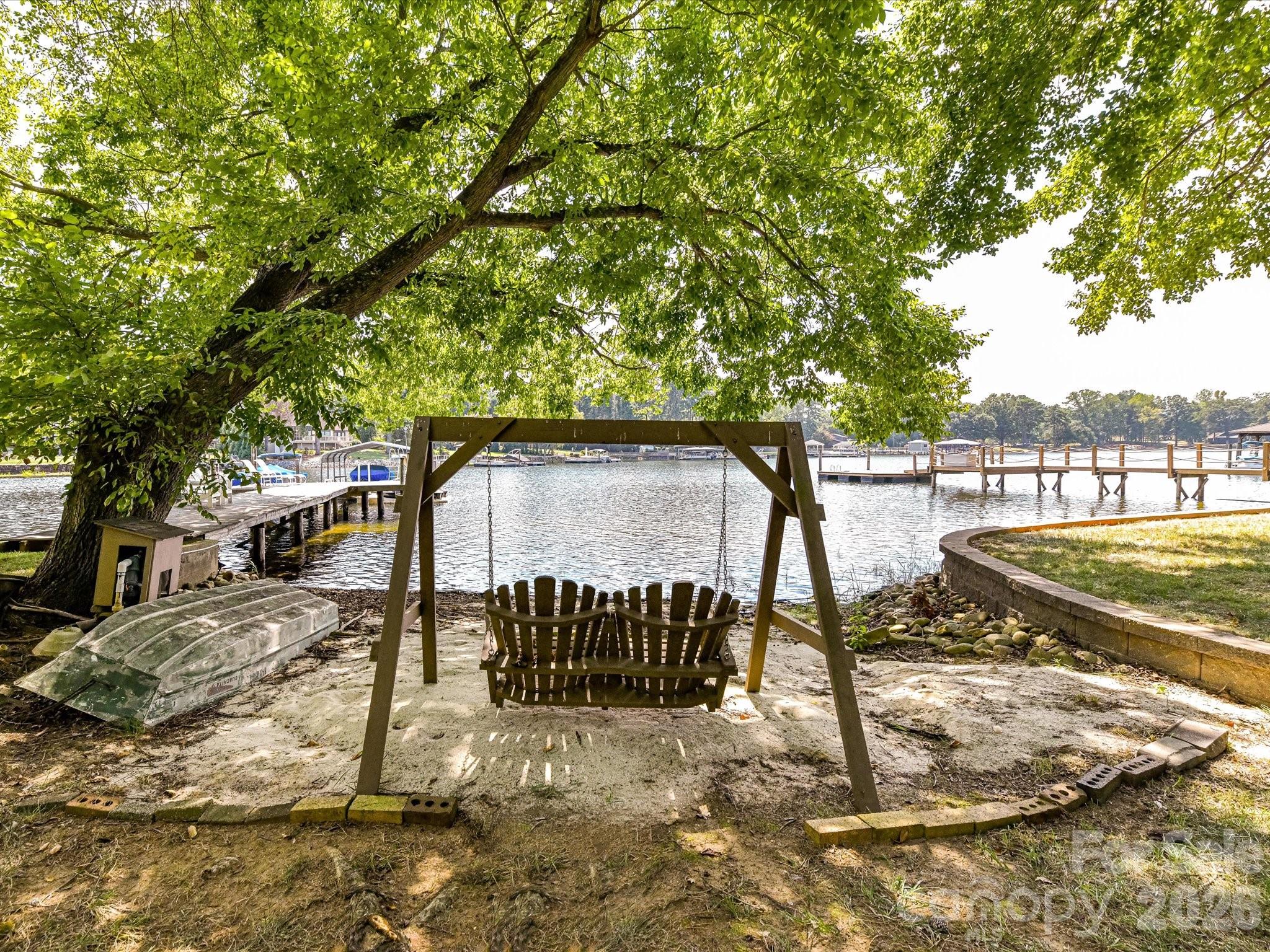 16211 Terry Lane — Huntersville