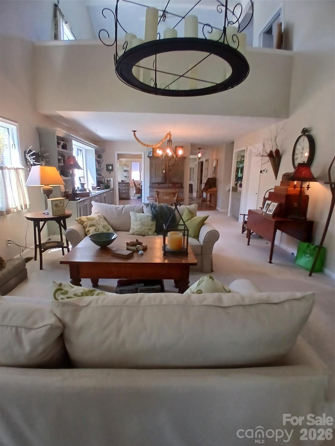 304 red oak Drive — Hendersonville