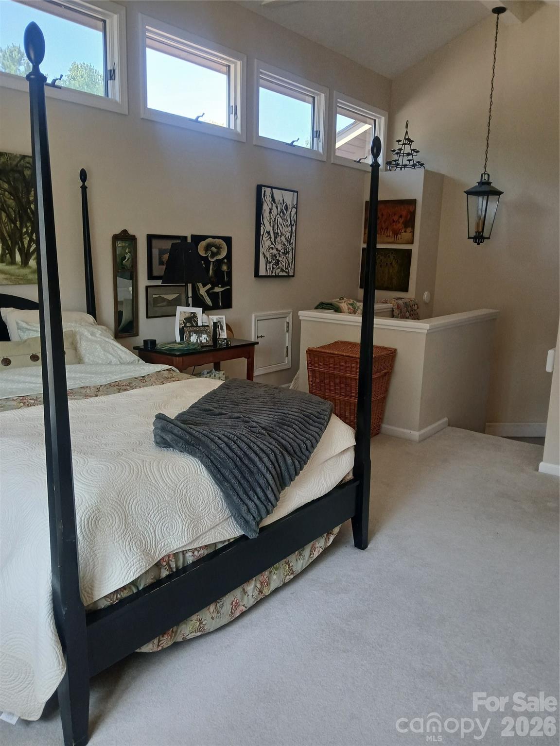304 red oak Drive — Hendersonville