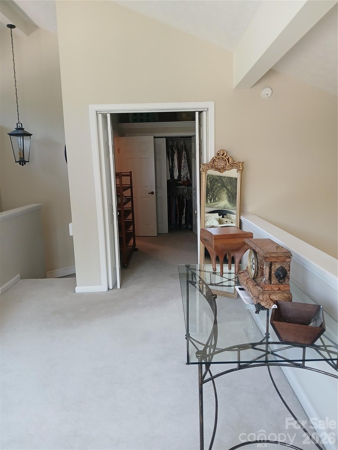 304 red oak Drive — Hendersonville