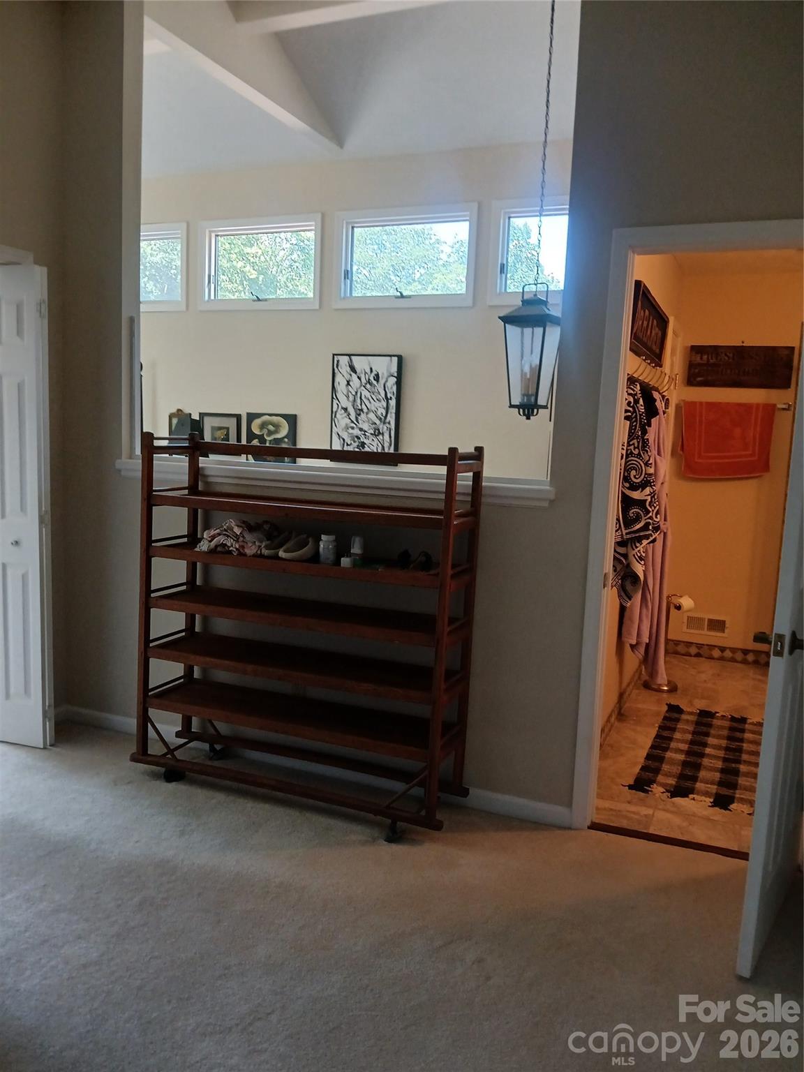 304 red oak Drive — Hendersonville