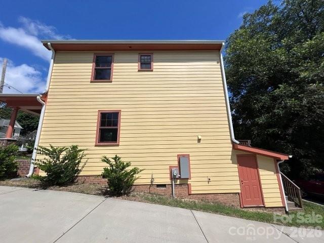523 W Front Street — Statesville