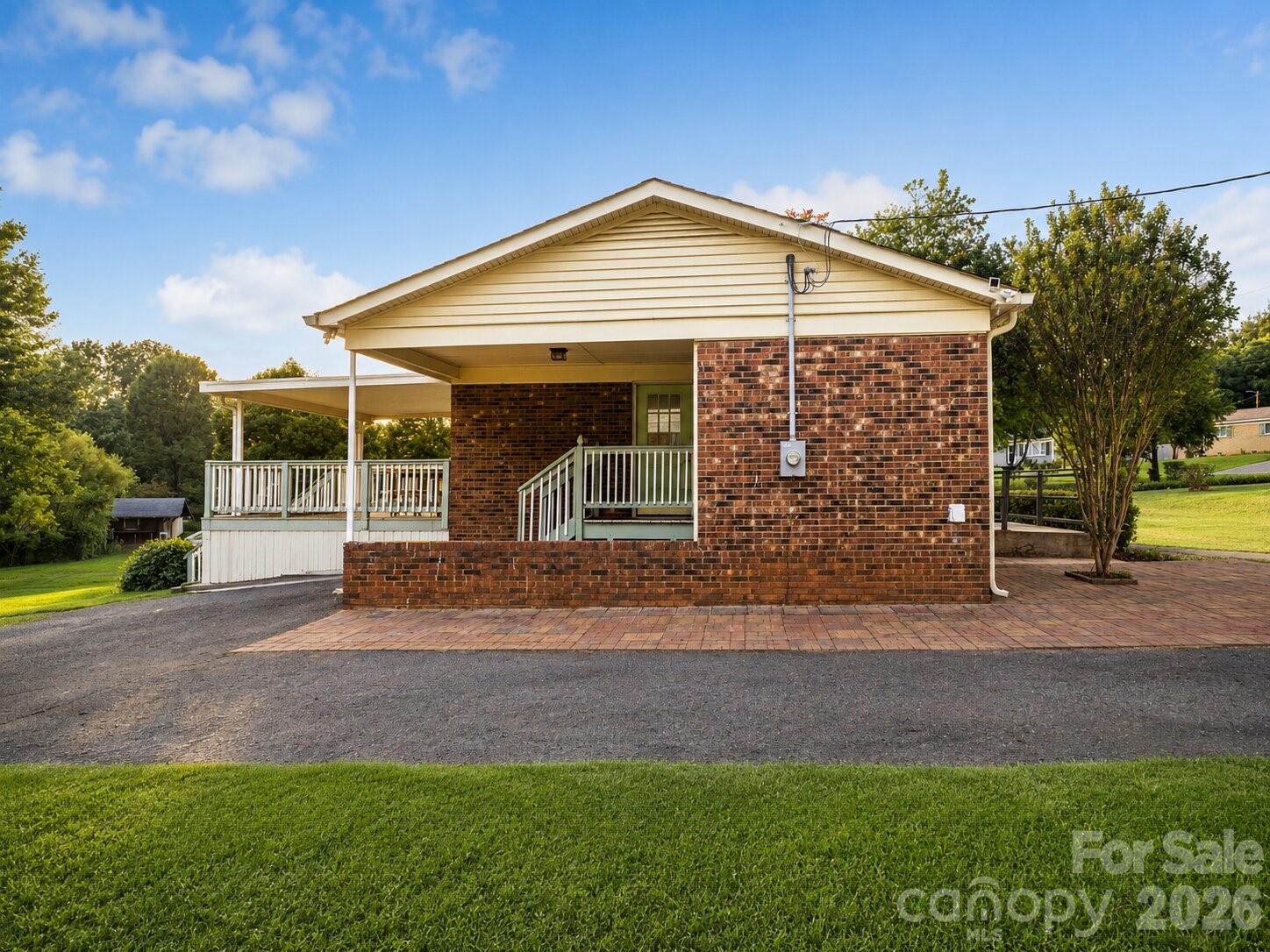 9716 Sunway Drive — Mint Hill