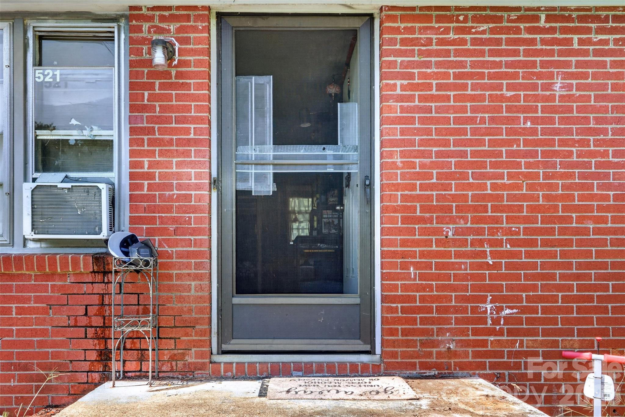 521 Lee Drive — Shelby