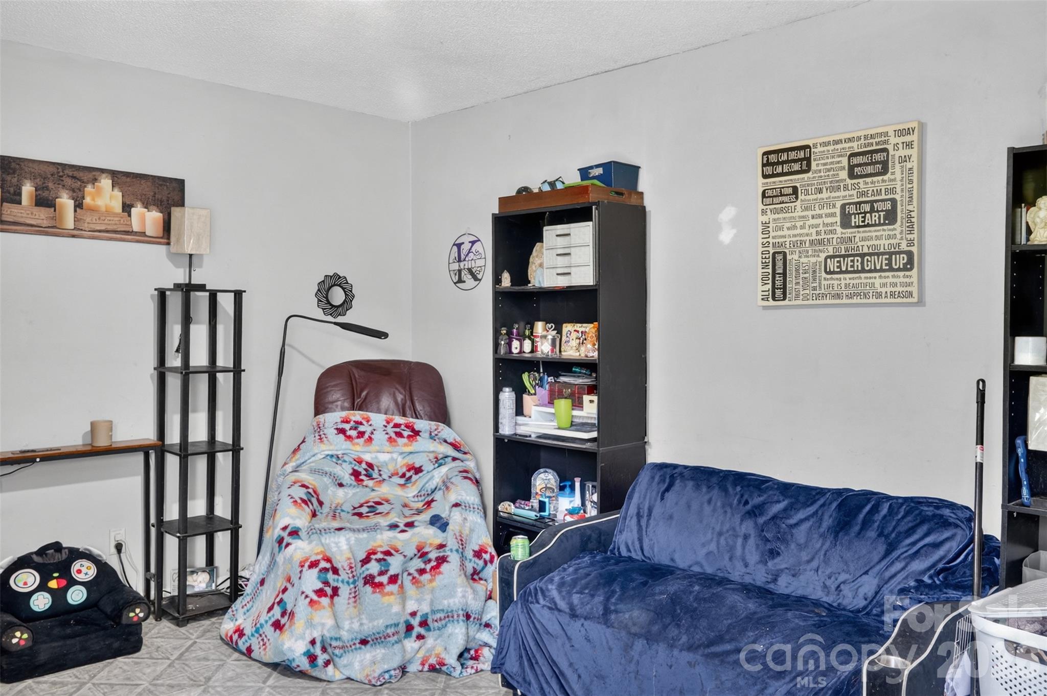 521 Lee Drive — Shelby