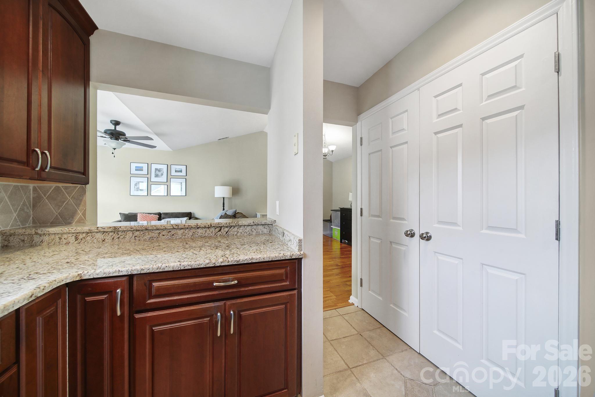 3208 Selwyn Farms Lane #6 — Charlotte