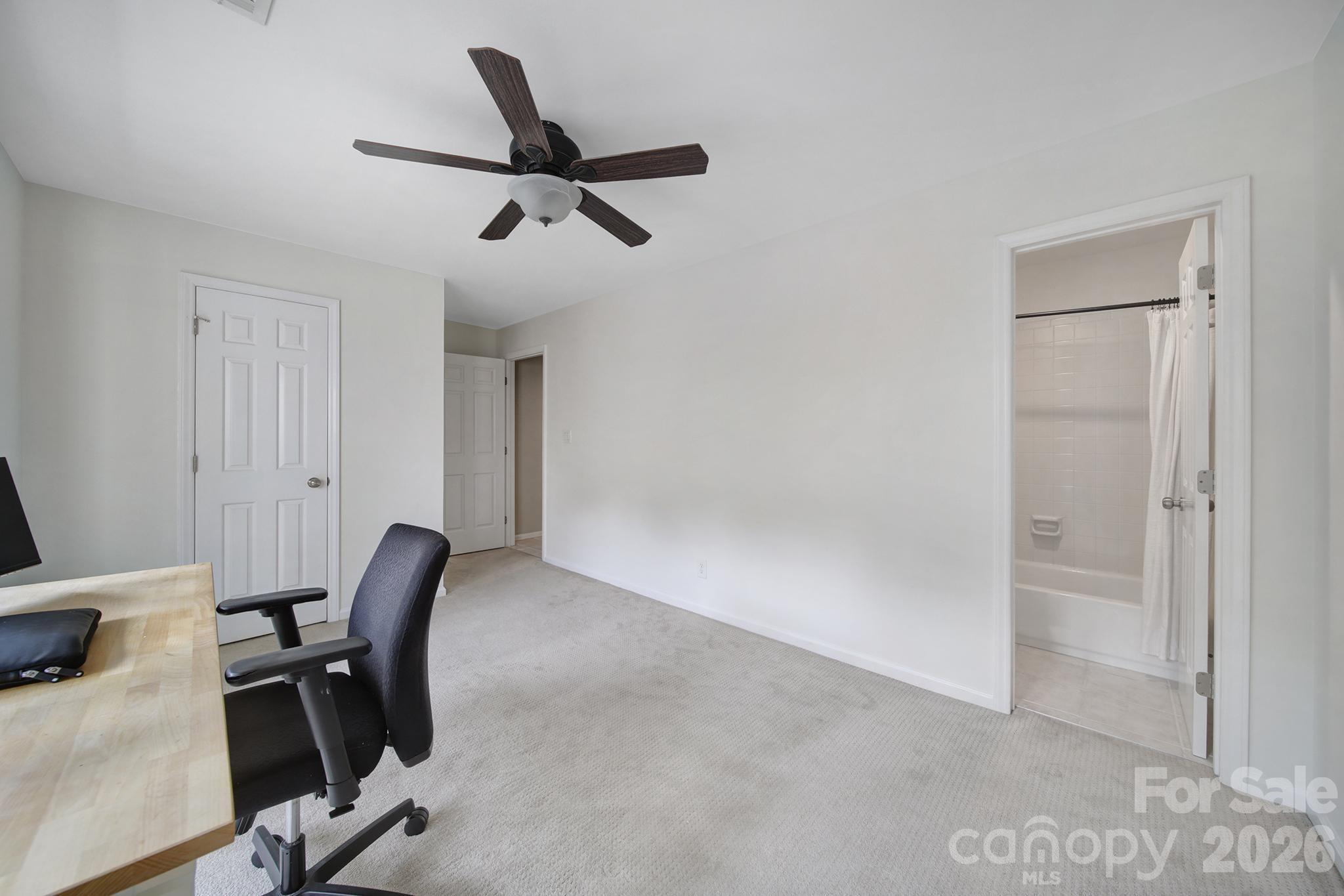 3208 Selwyn Farms Lane #6 — Charlotte