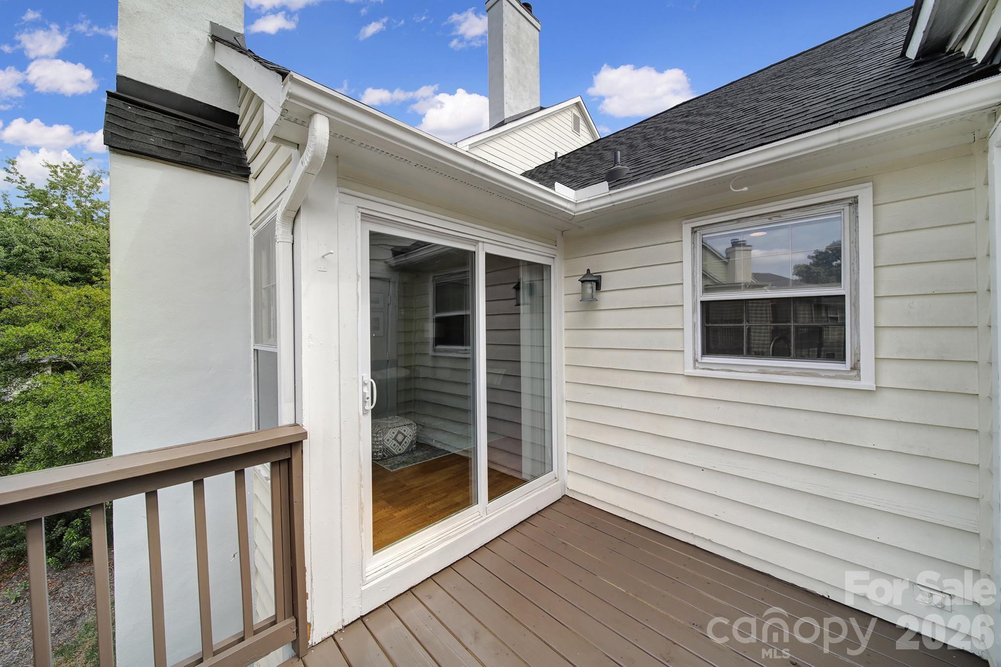 3208 Selwyn Farms Lane #6 — Charlotte