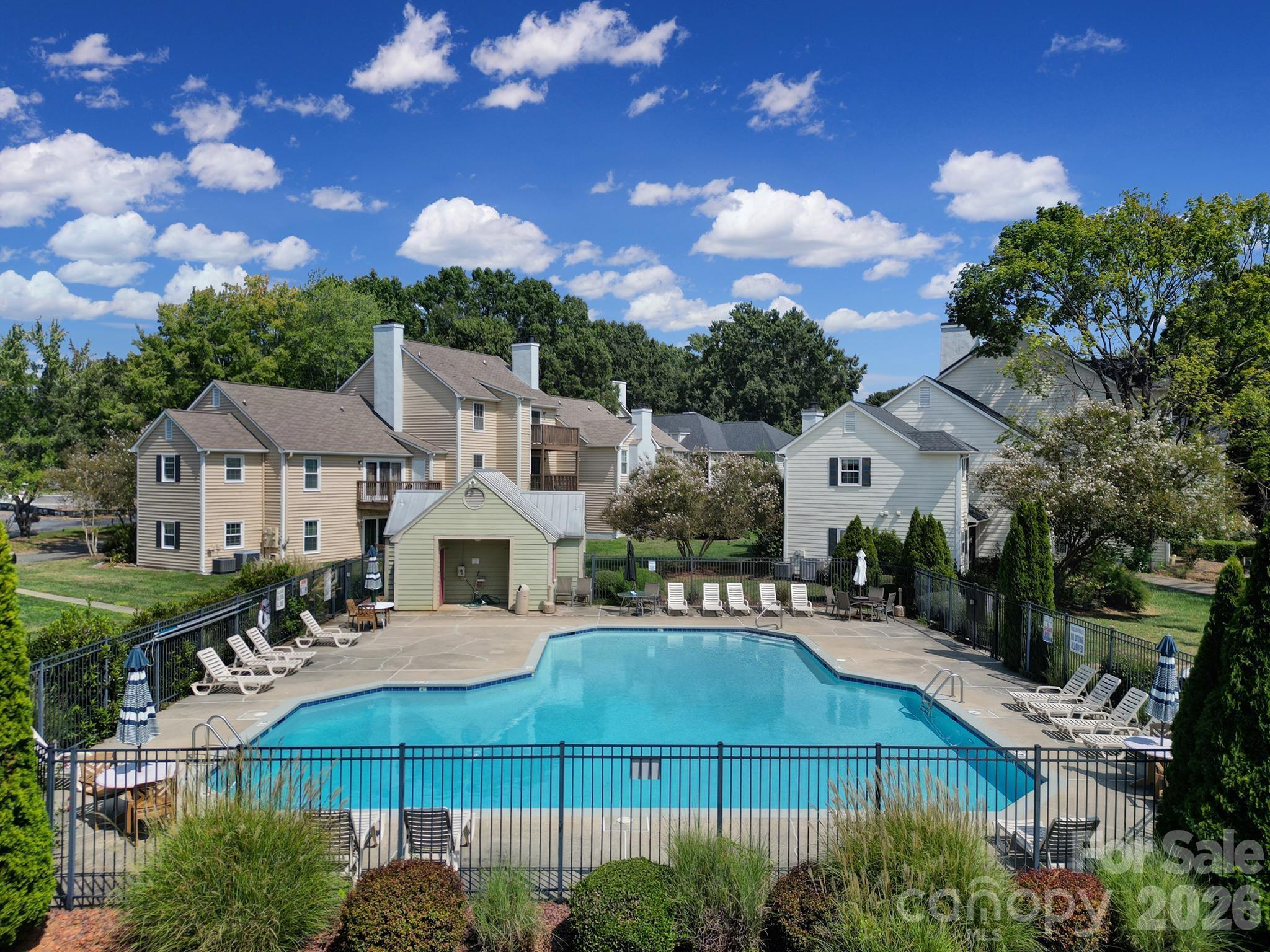 3208 Selwyn Farms Lane #6 — Charlotte