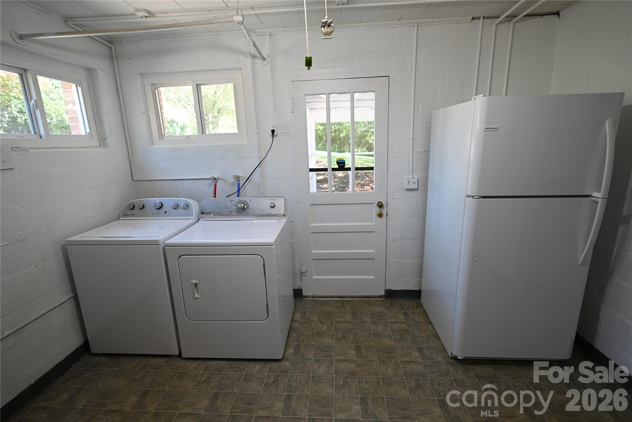 105 Owens Avenue NE — Drexel