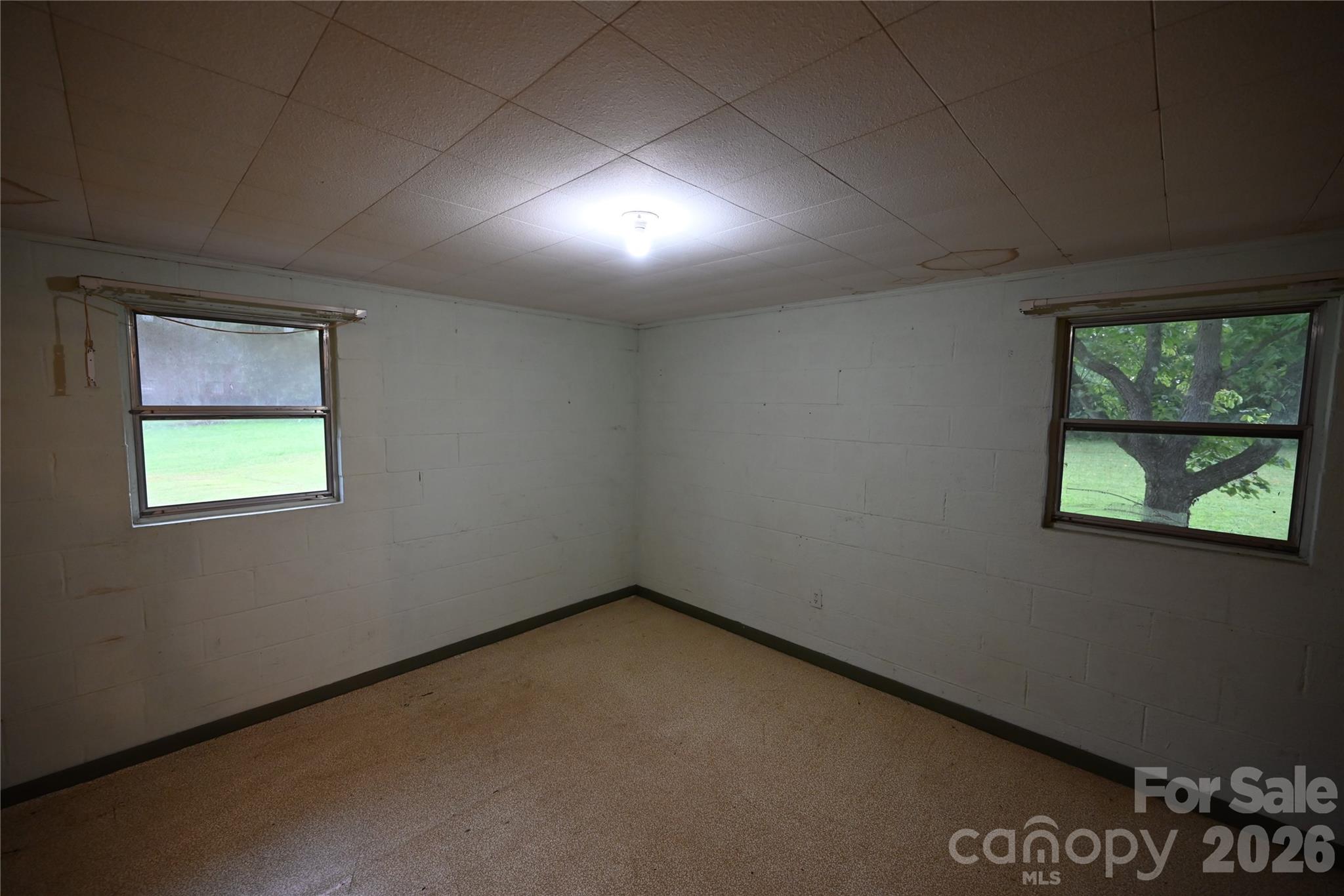 105 Owens Avenue NE — Drexel