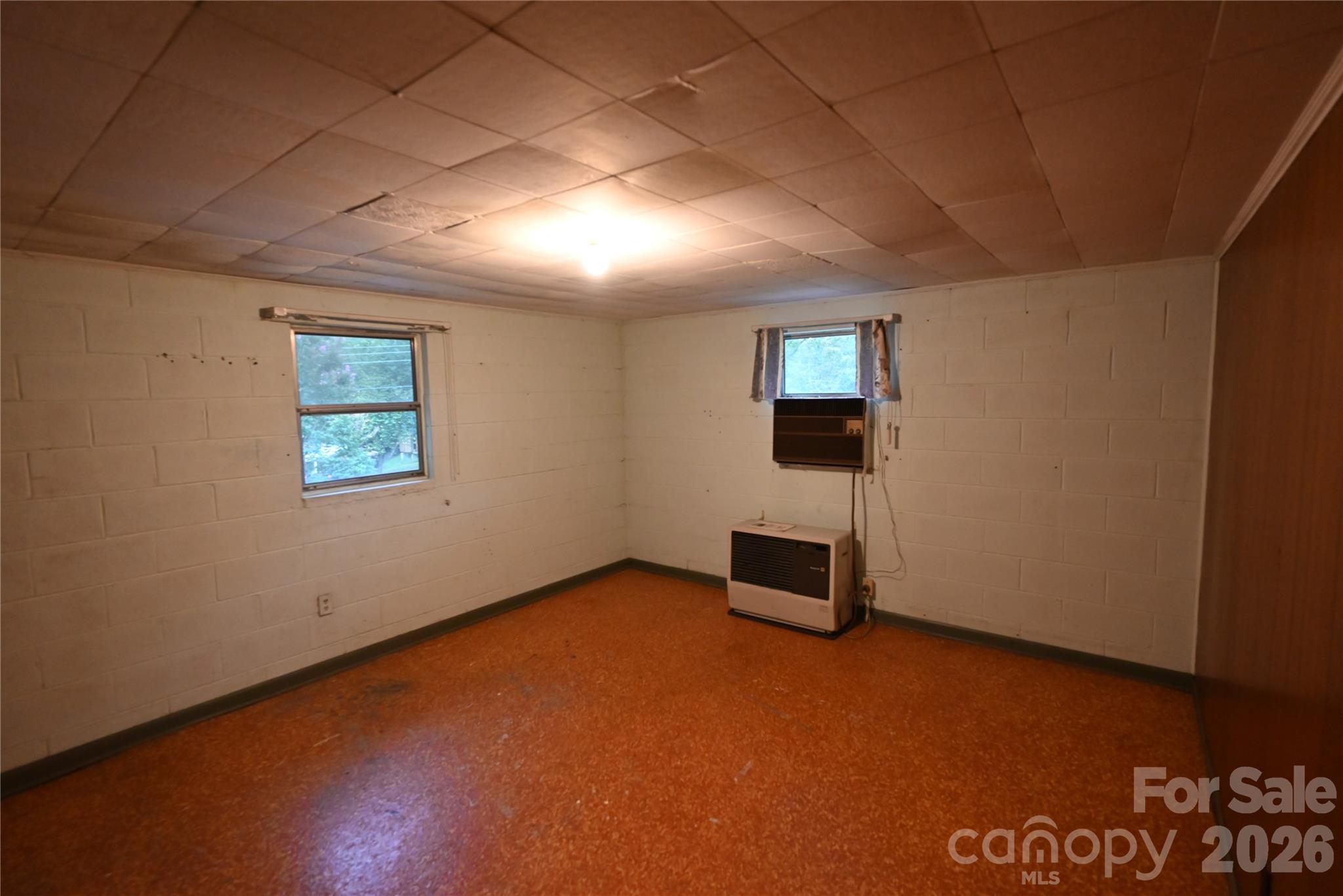 105 Owens Avenue NE — Drexel