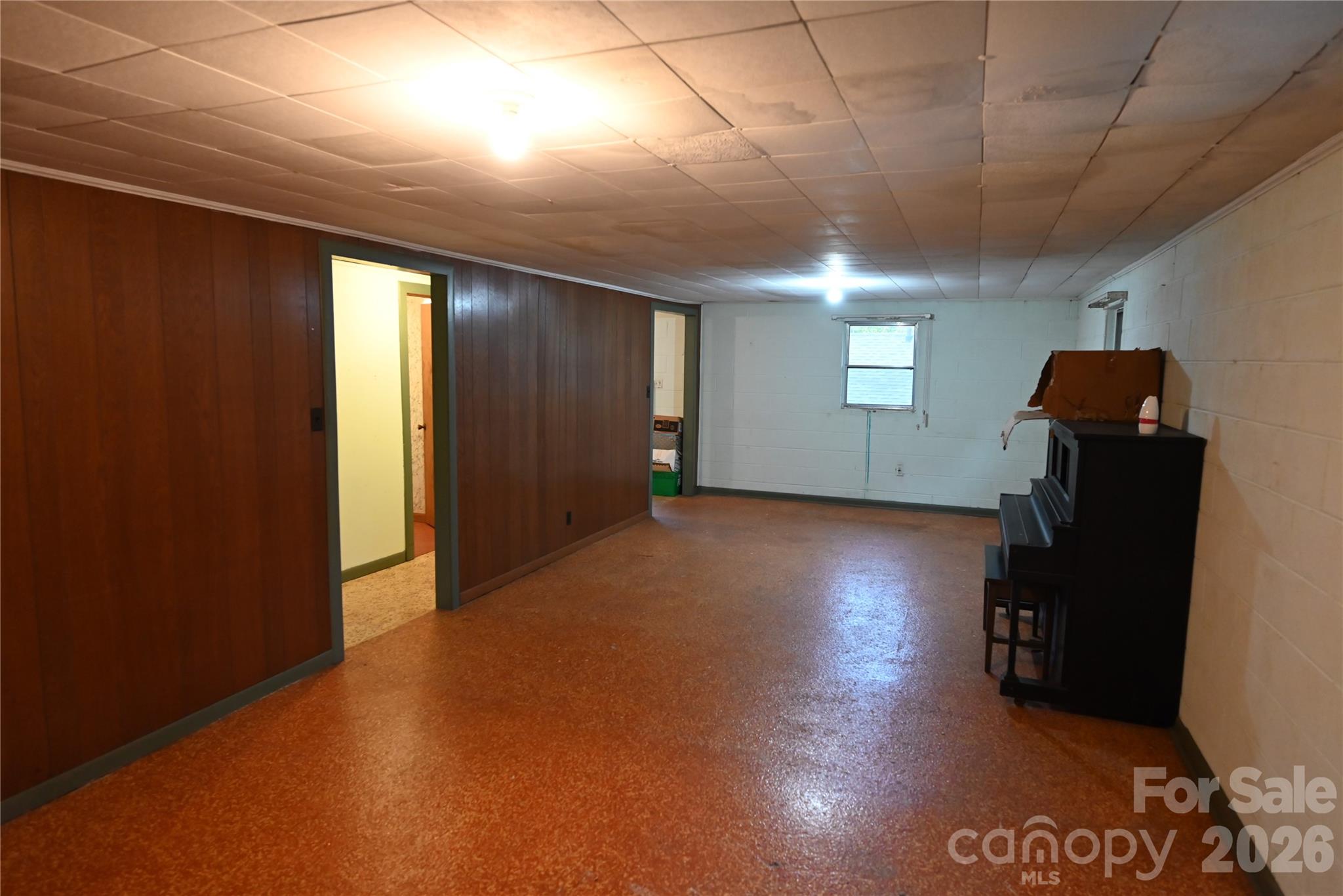 105 Owens Avenue NE — Drexel