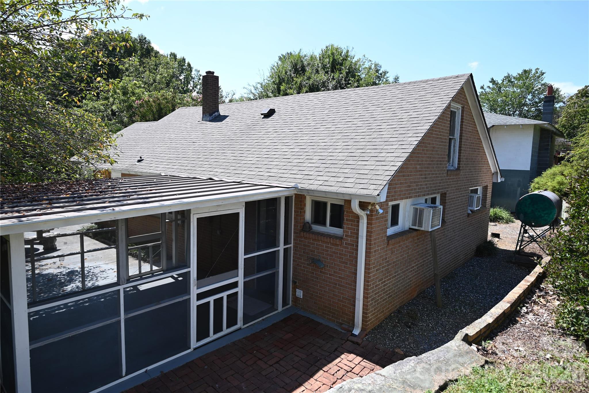 105 Owens Avenue NE — Drexel