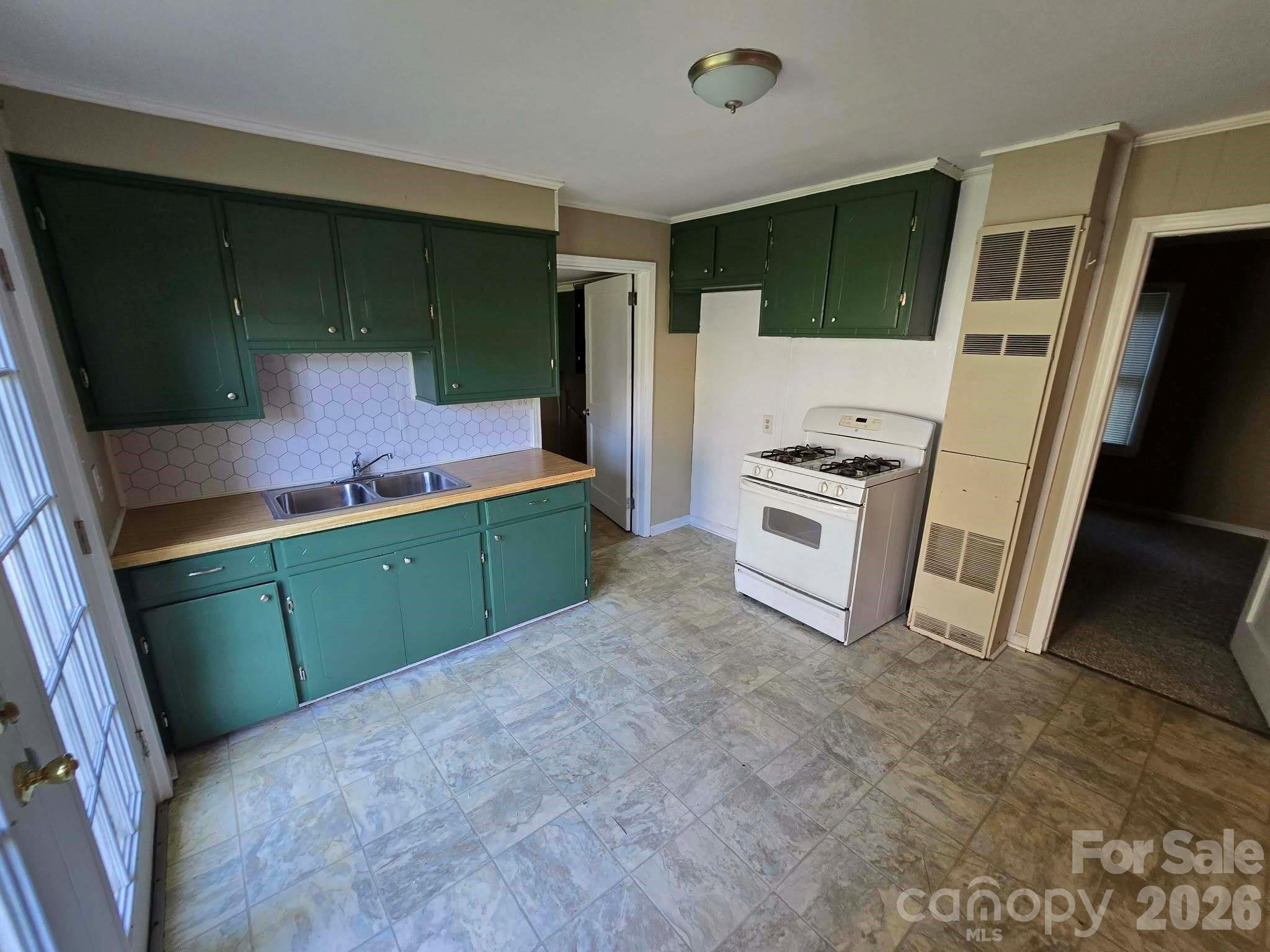 1404 Rosewood Lane — Gastonia