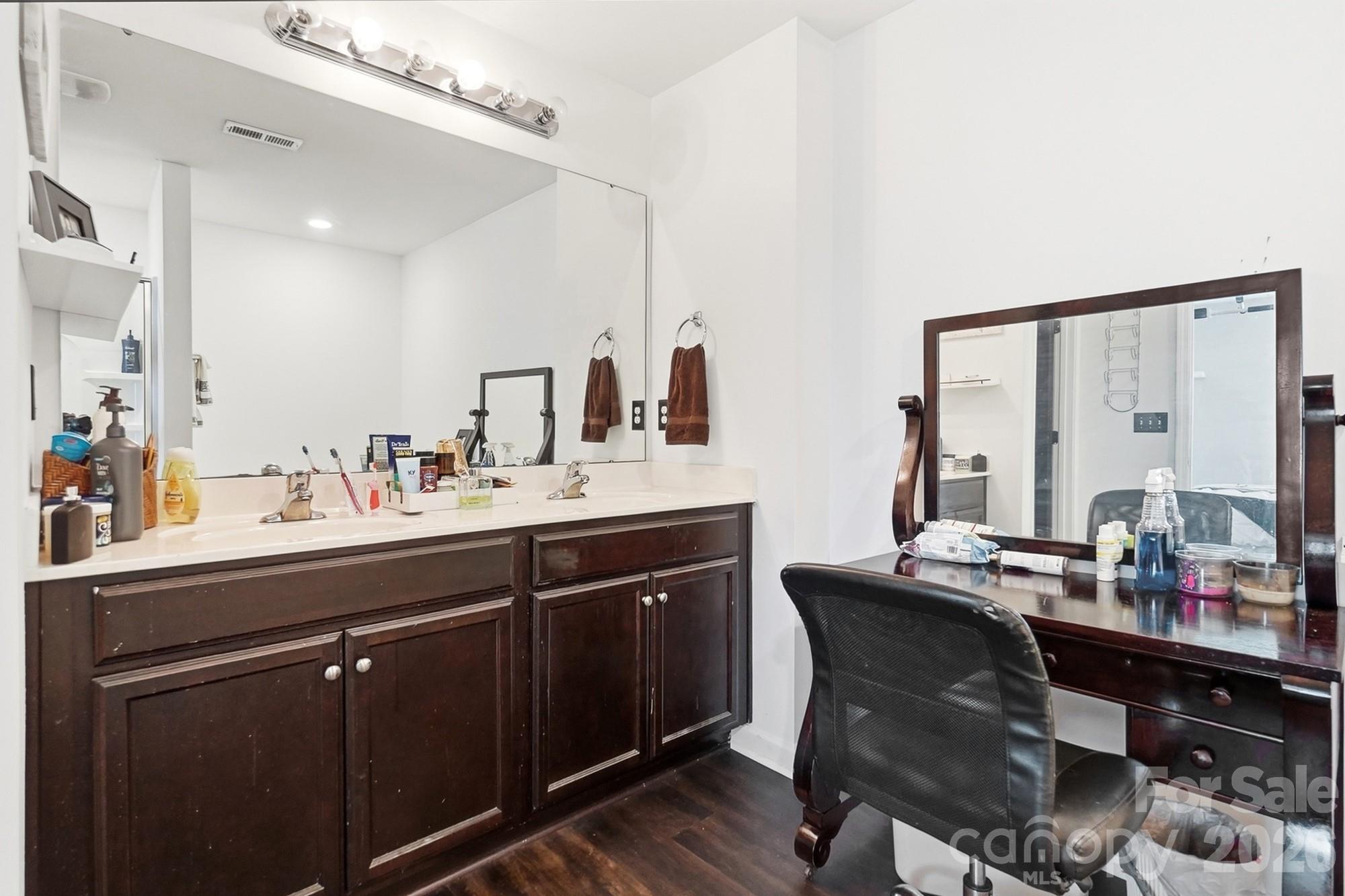 1718 Aldershot Court — Dallas
