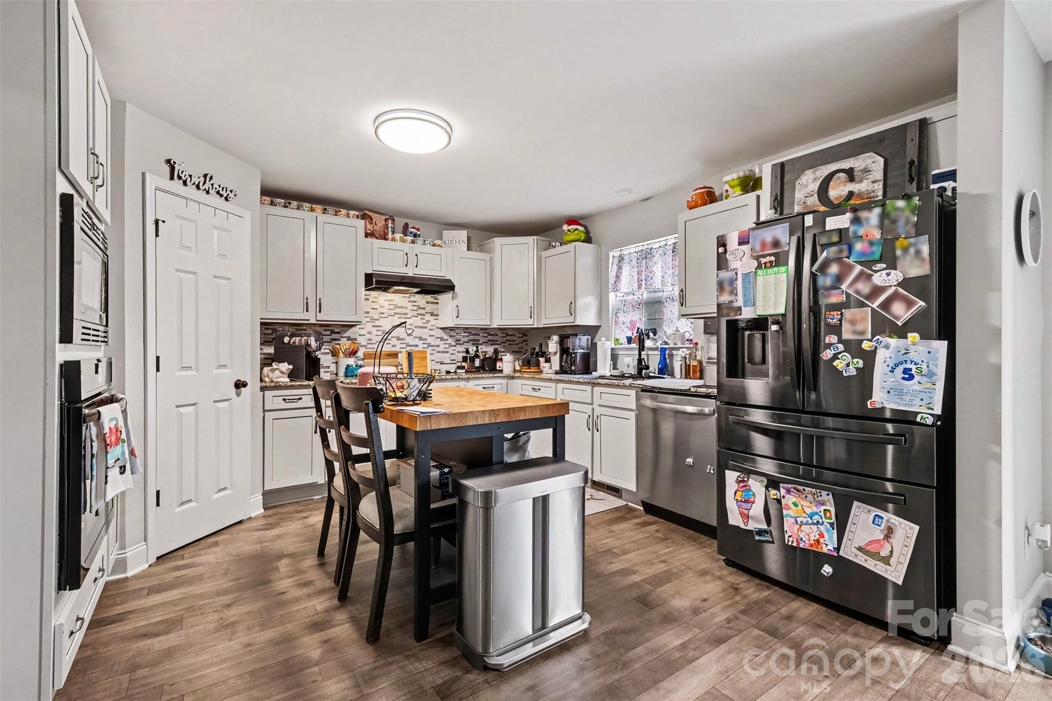 6705 Long Island Road — Catawba