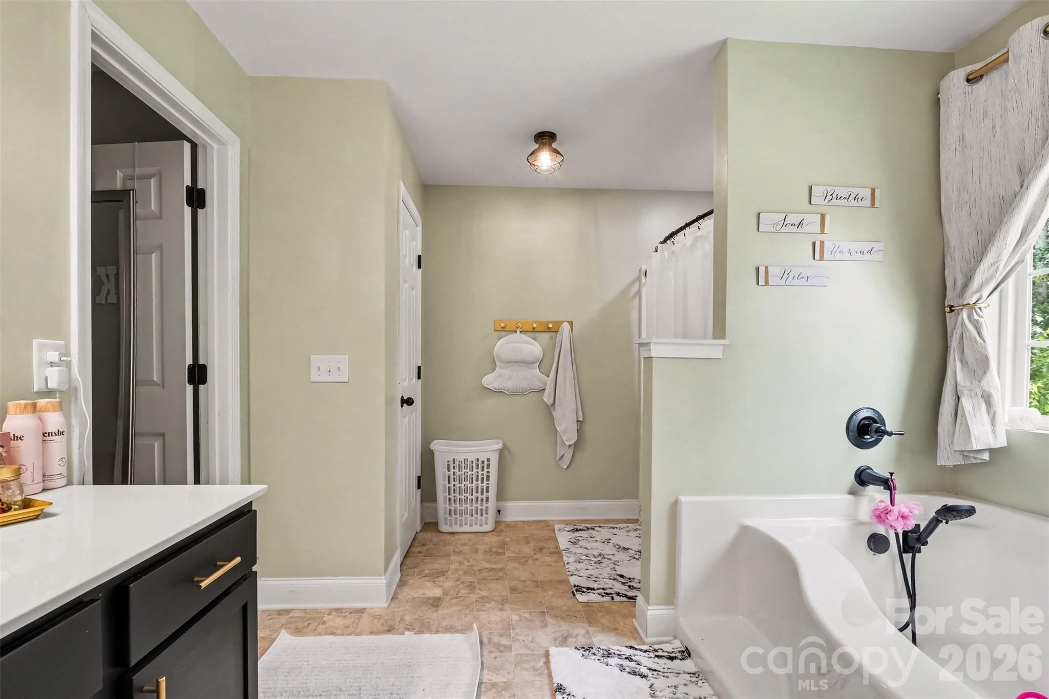 6705 Long Island Road — Catawba