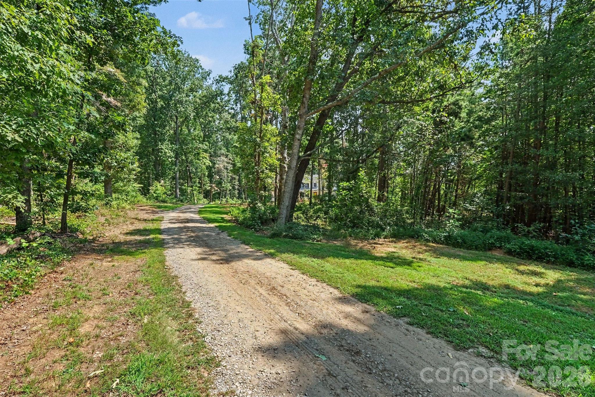 6705 Long Island Road — Catawba