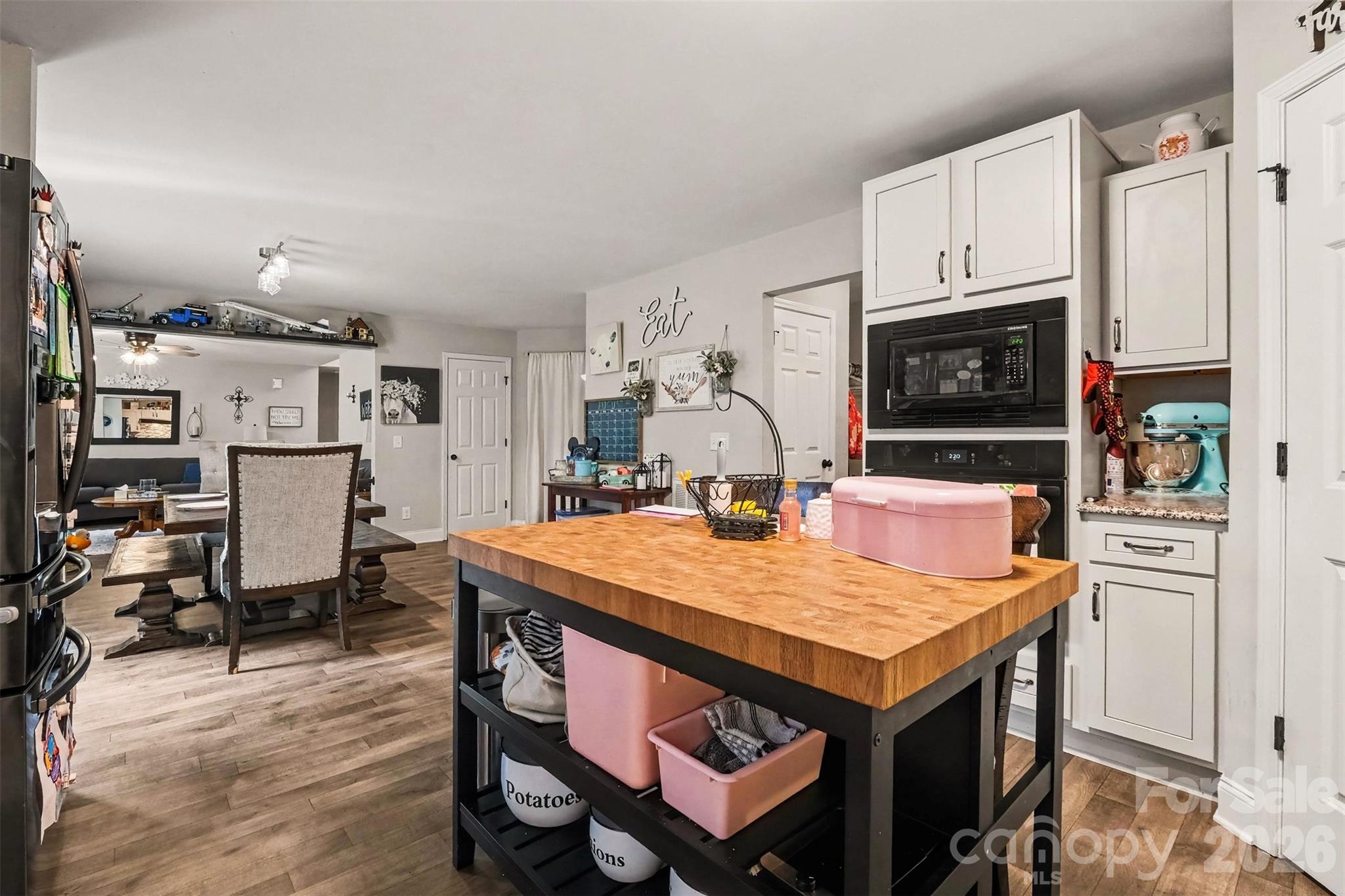 6705 Long Island Road — Catawba