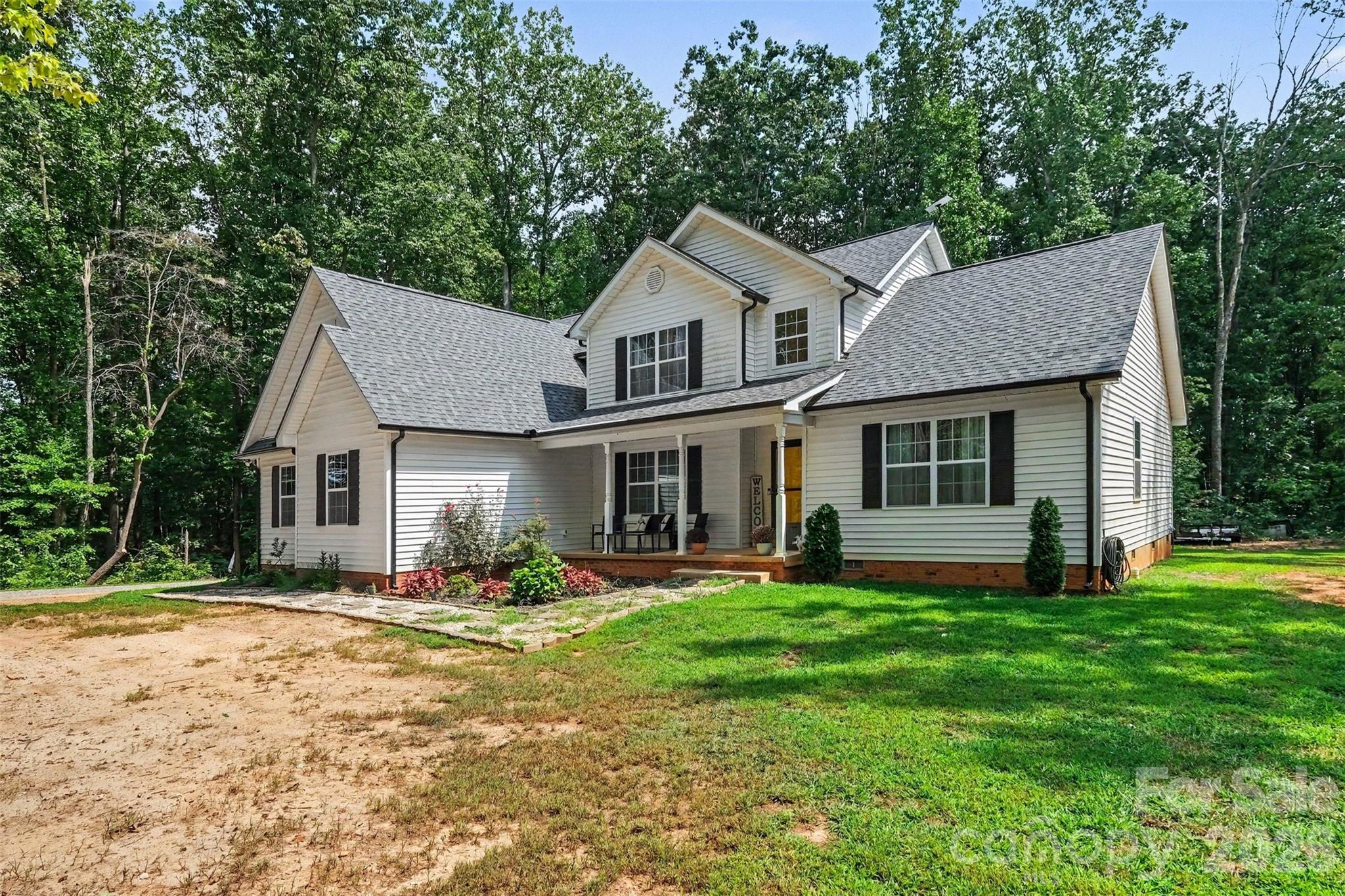 6705 Long Island Road — Catawba