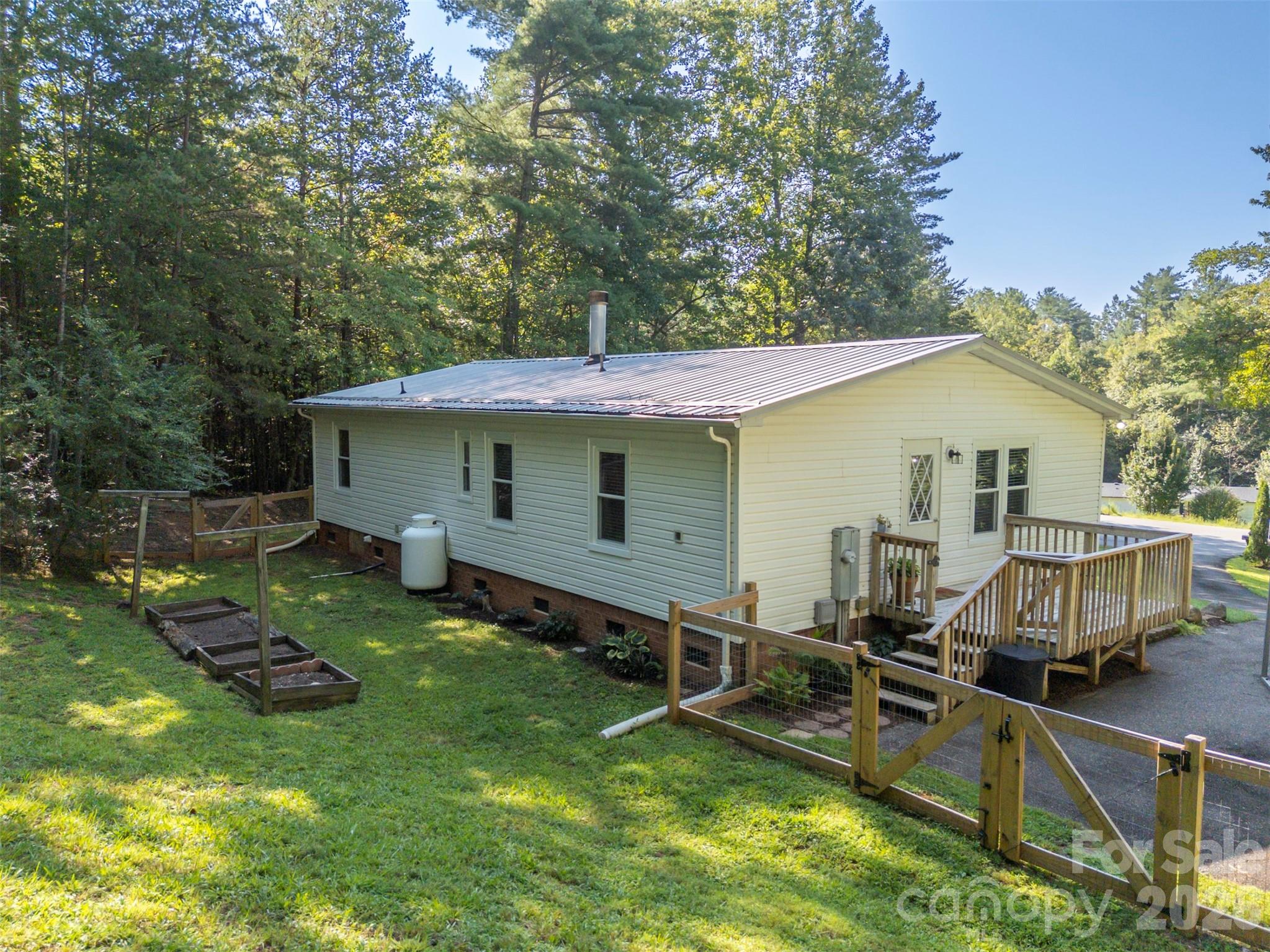 3011 Mill Race Court — Morganton