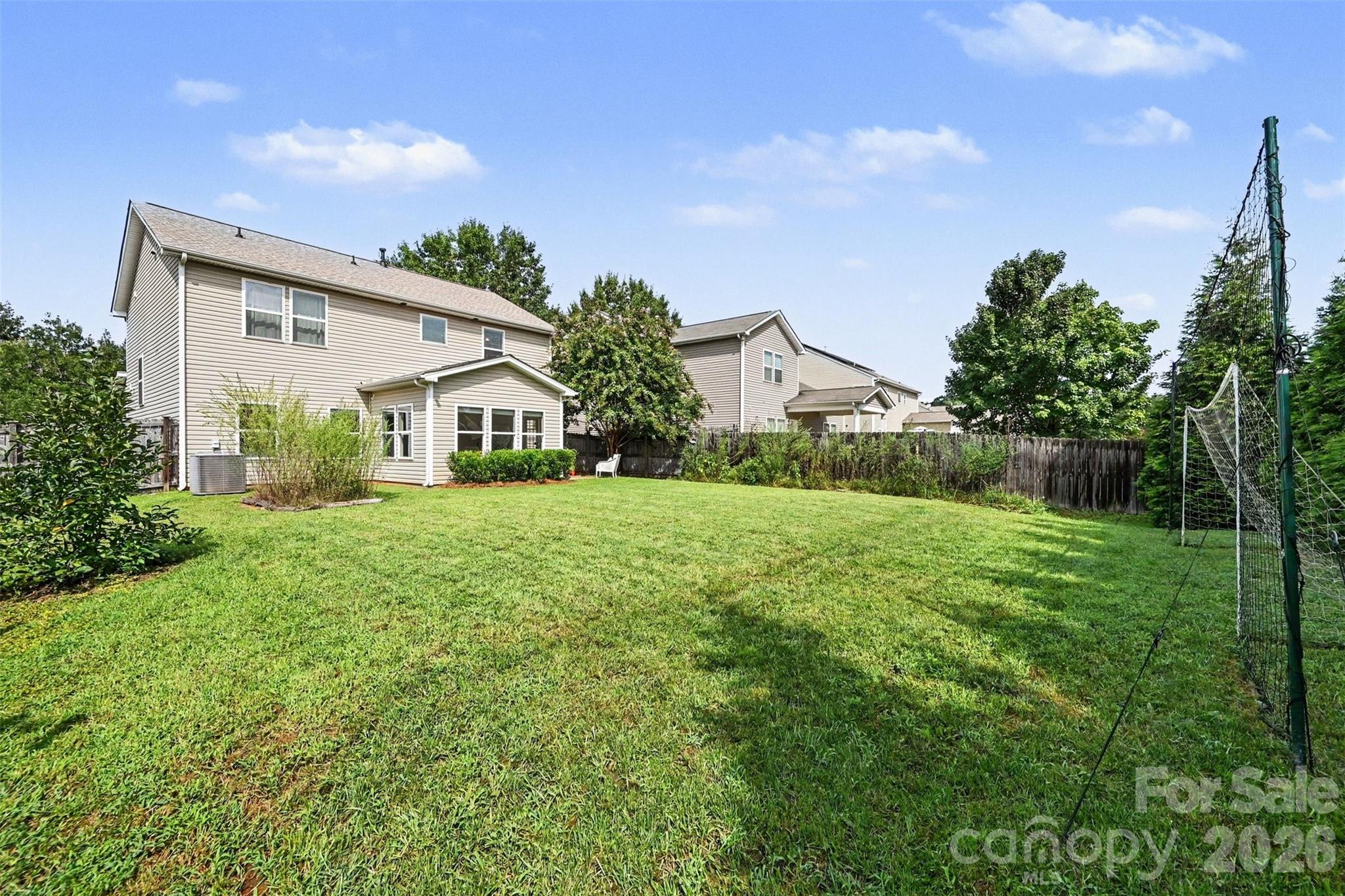 6918 Barefoot Forest Drive — Charlotte