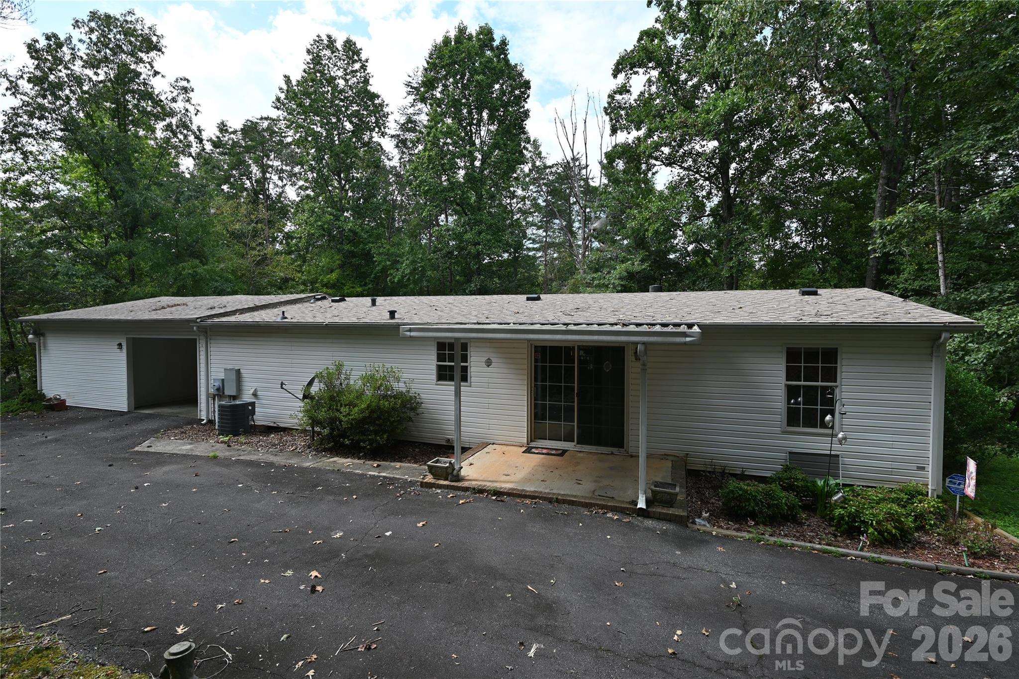 3435 Nelson Lane — Morganton