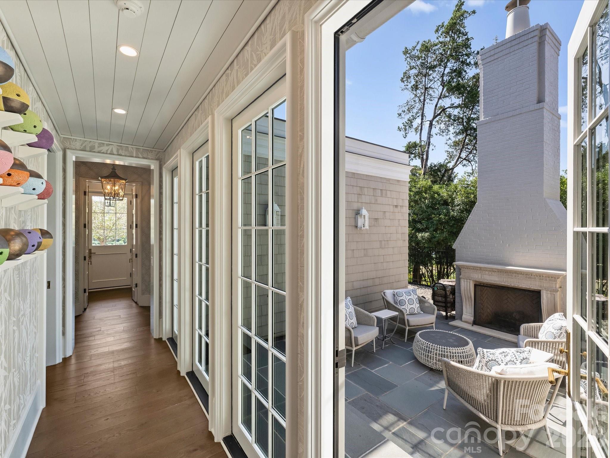 2414 Forest Drive — Charlotte