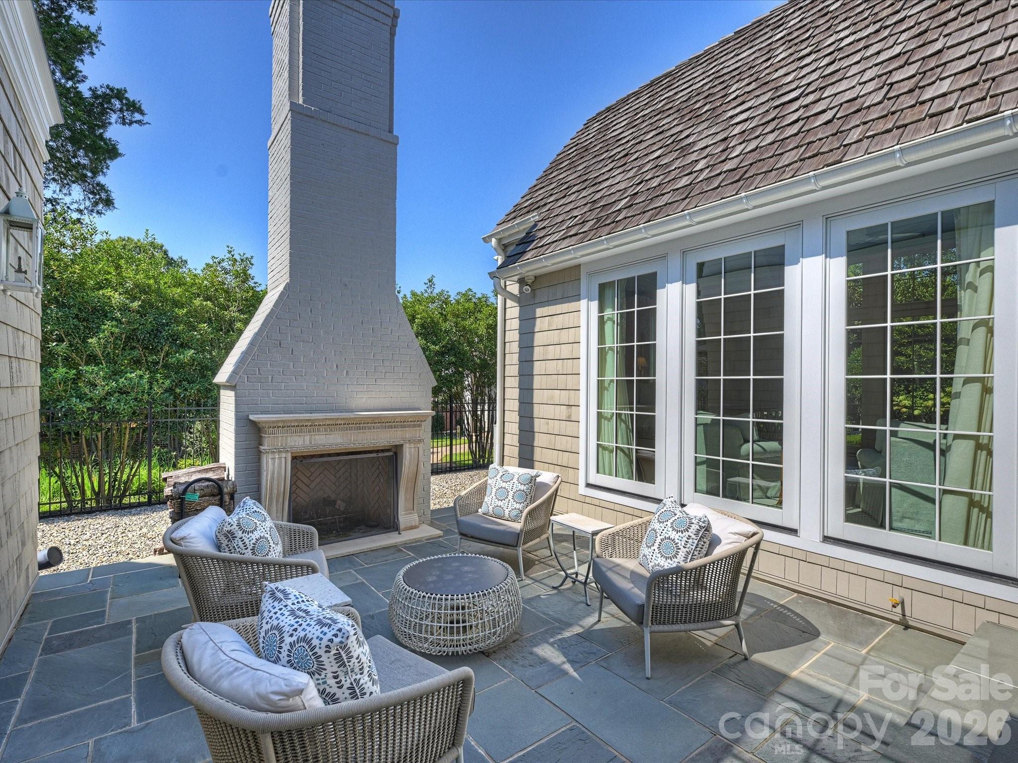 2414 Forest Drive — Charlotte