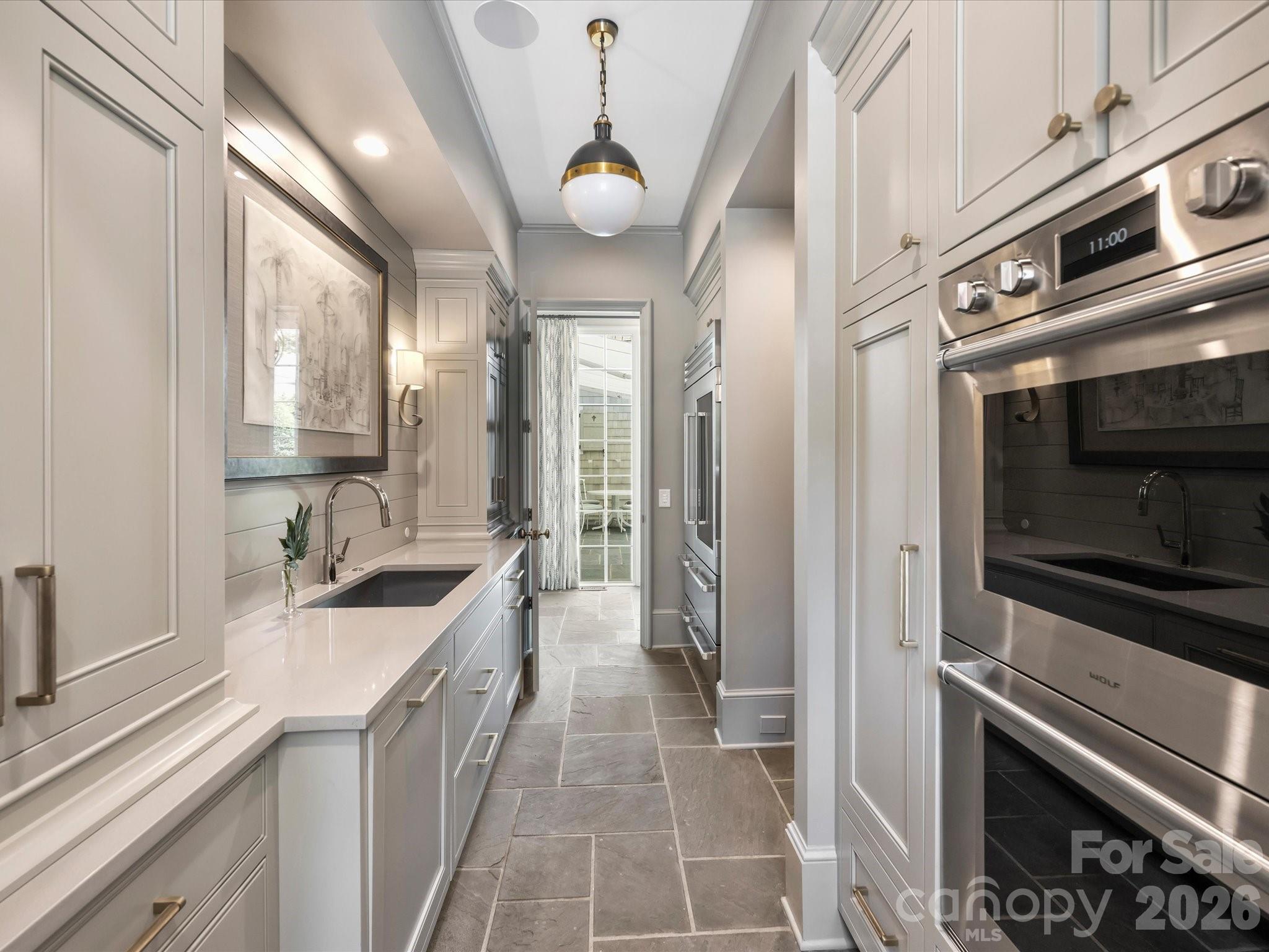 2414 Forest Drive — Charlotte