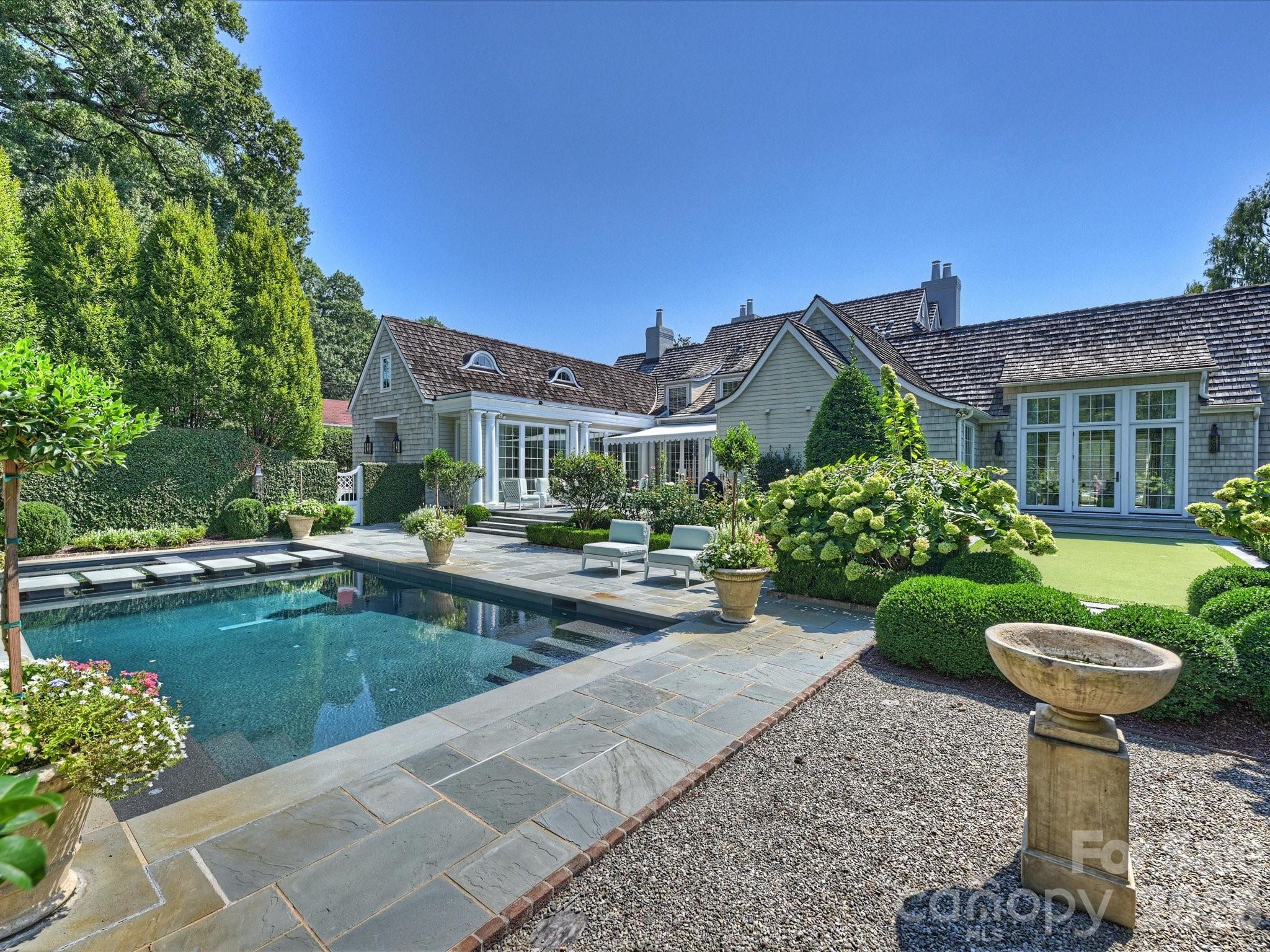 2414 Forest Drive — Charlotte