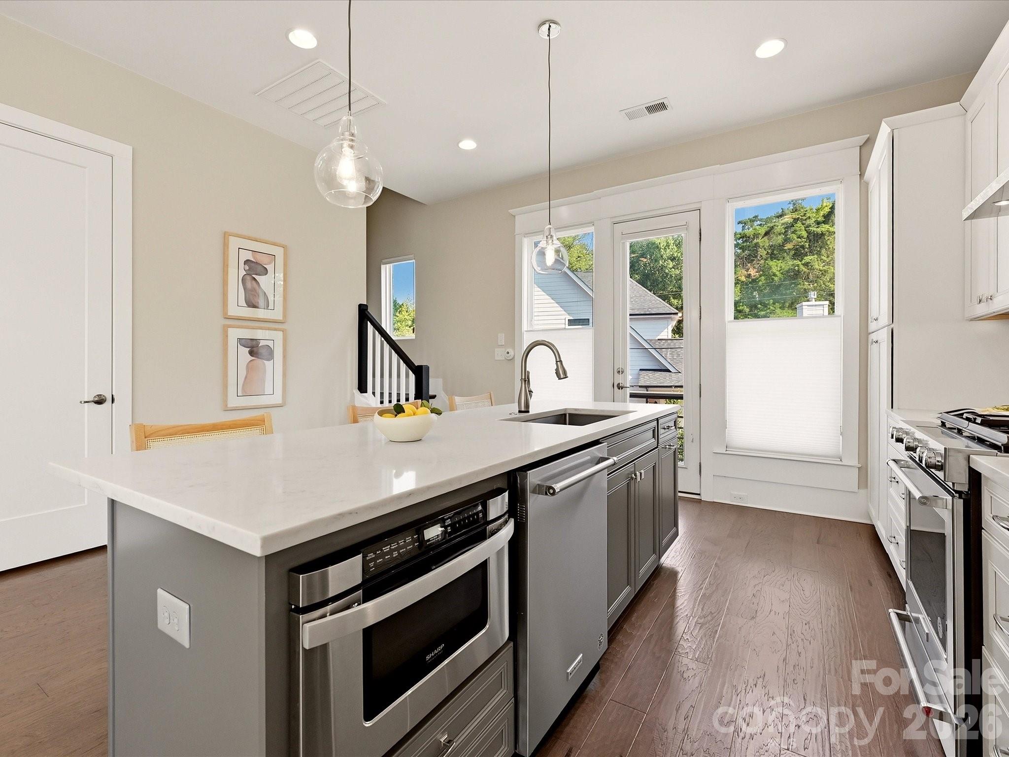 1107 Reece Road — Charlotte