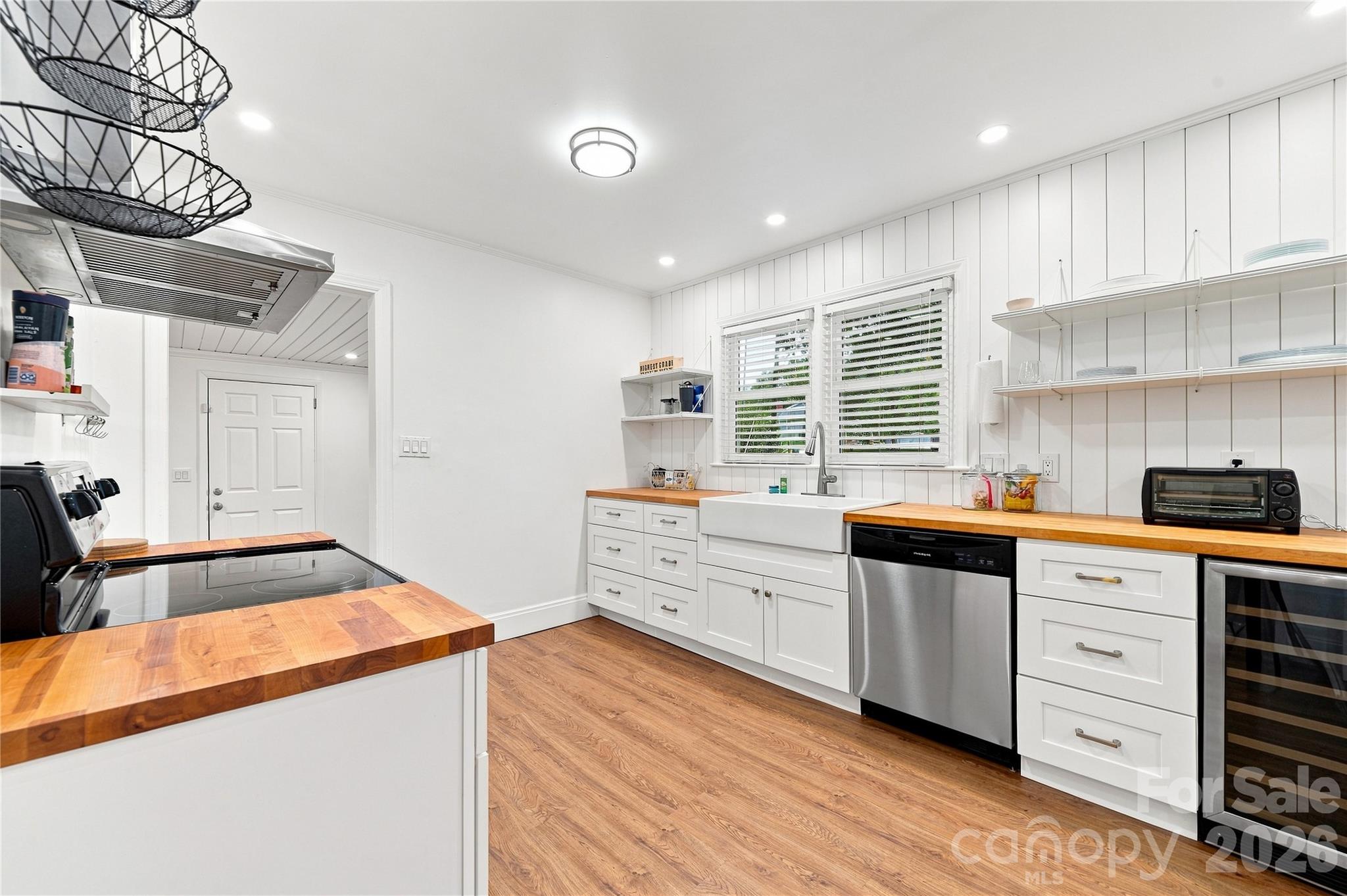 8008 Chapman Street — Charlotte