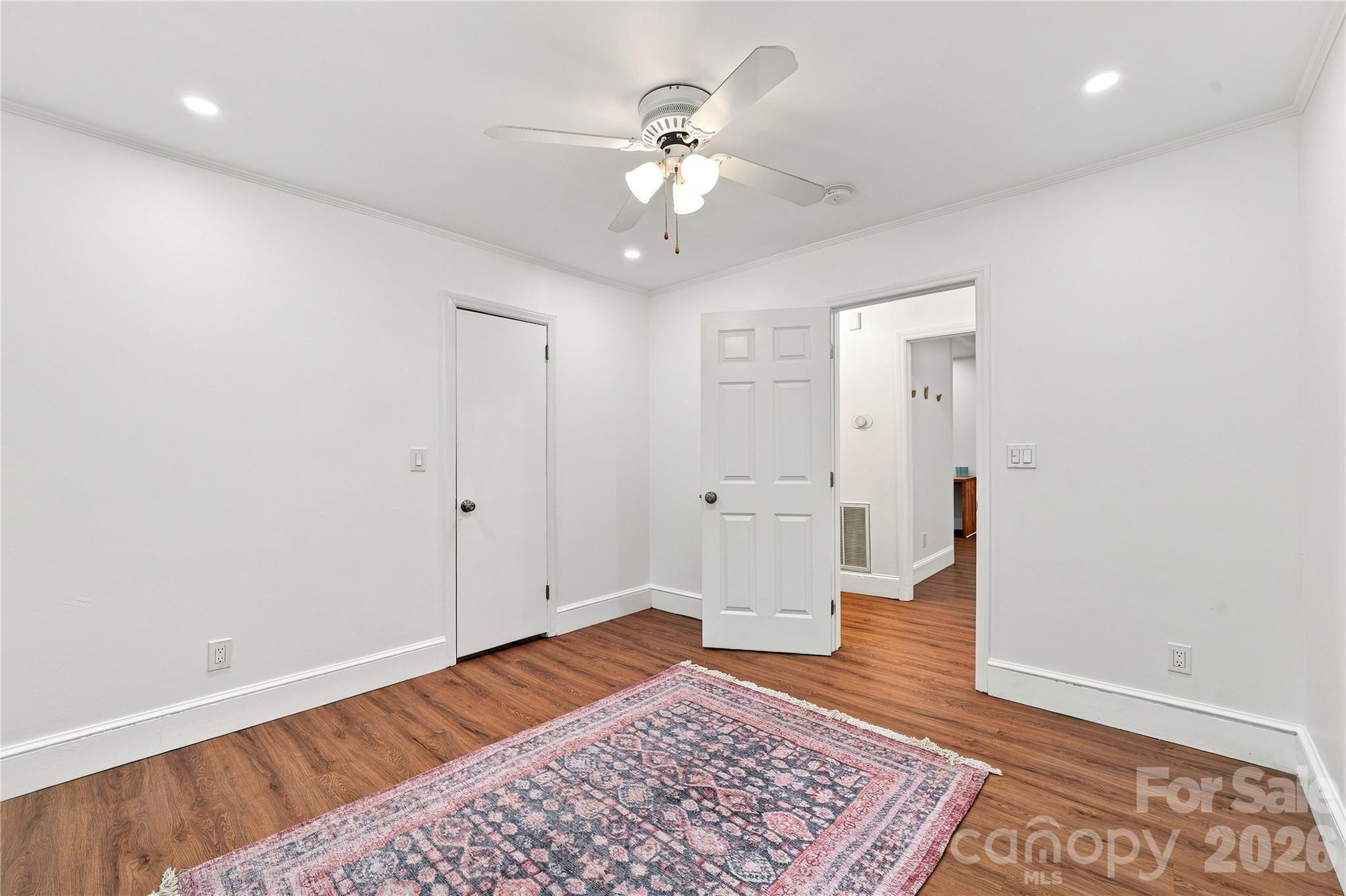 8008 Chapman Street — Charlotte