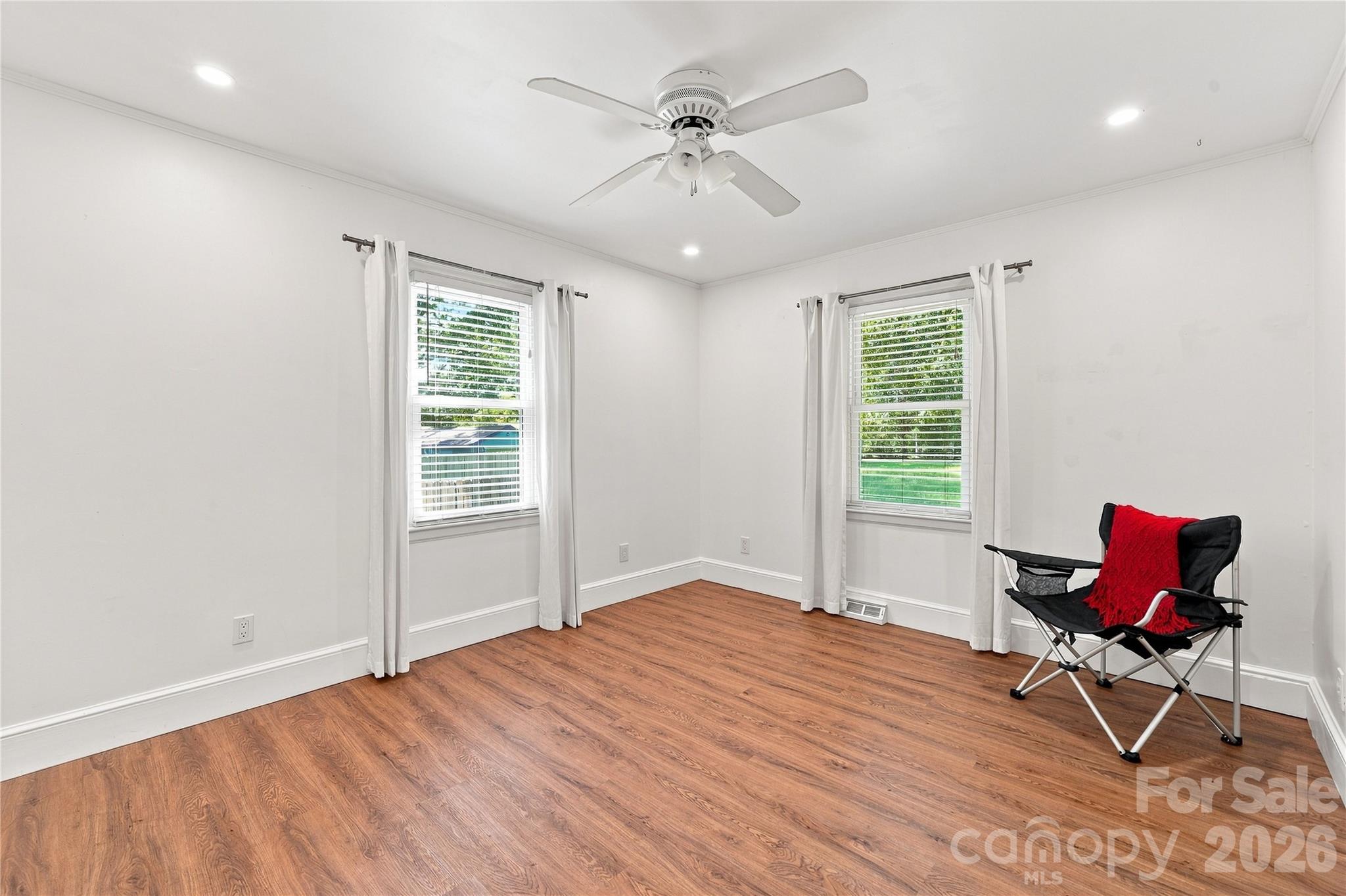 8008 Chapman Street — Charlotte