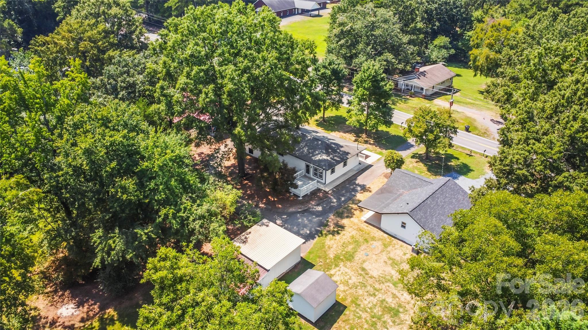 24668 Saint Martin Road — Albemarle