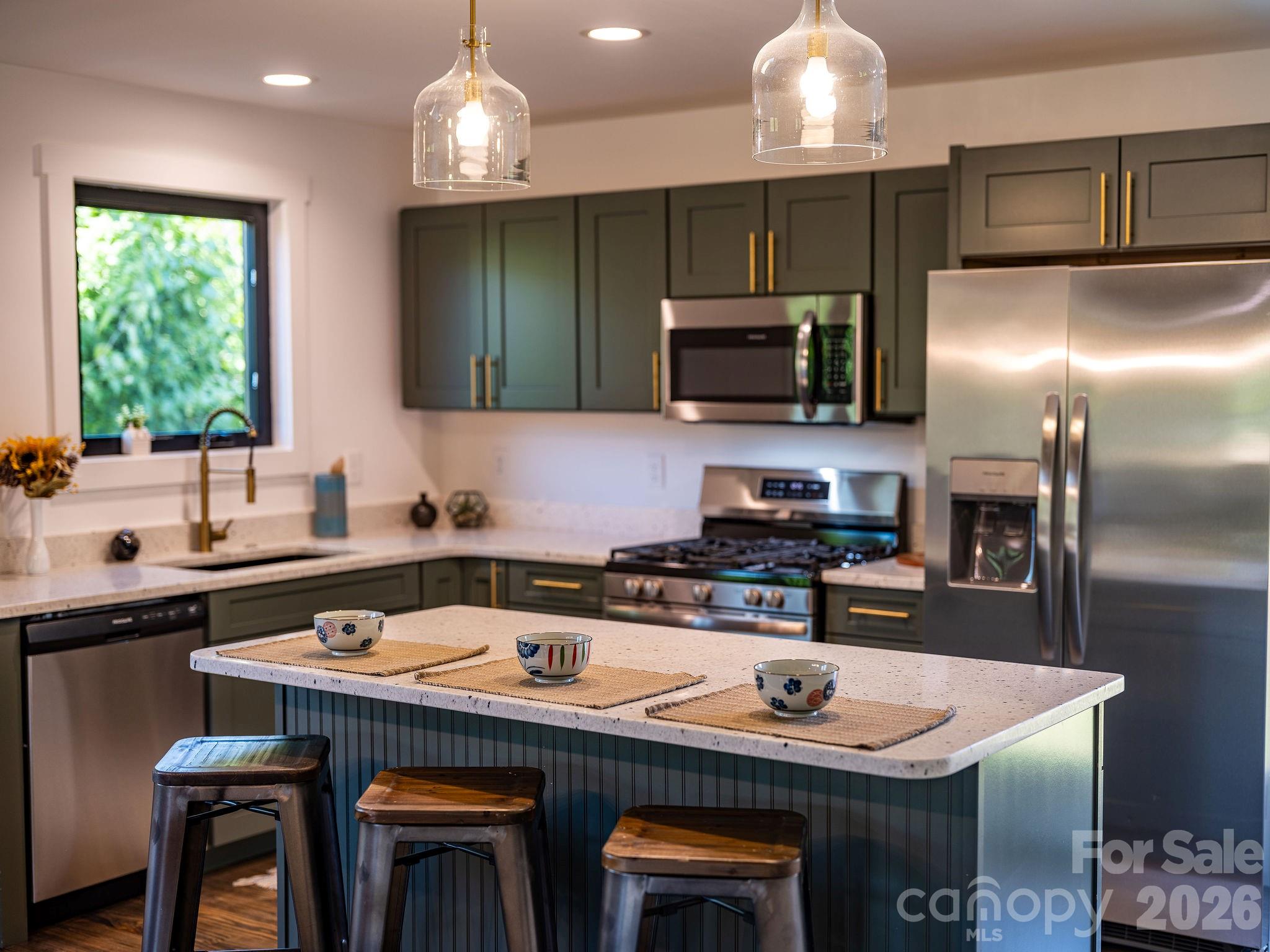 138 Shiloh Road — Asheville