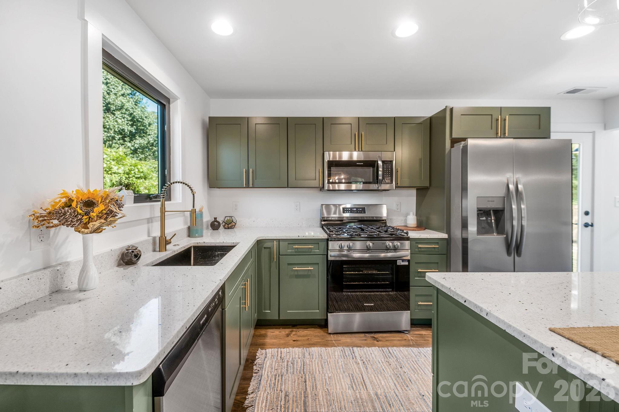 138 Shiloh Road — Asheville