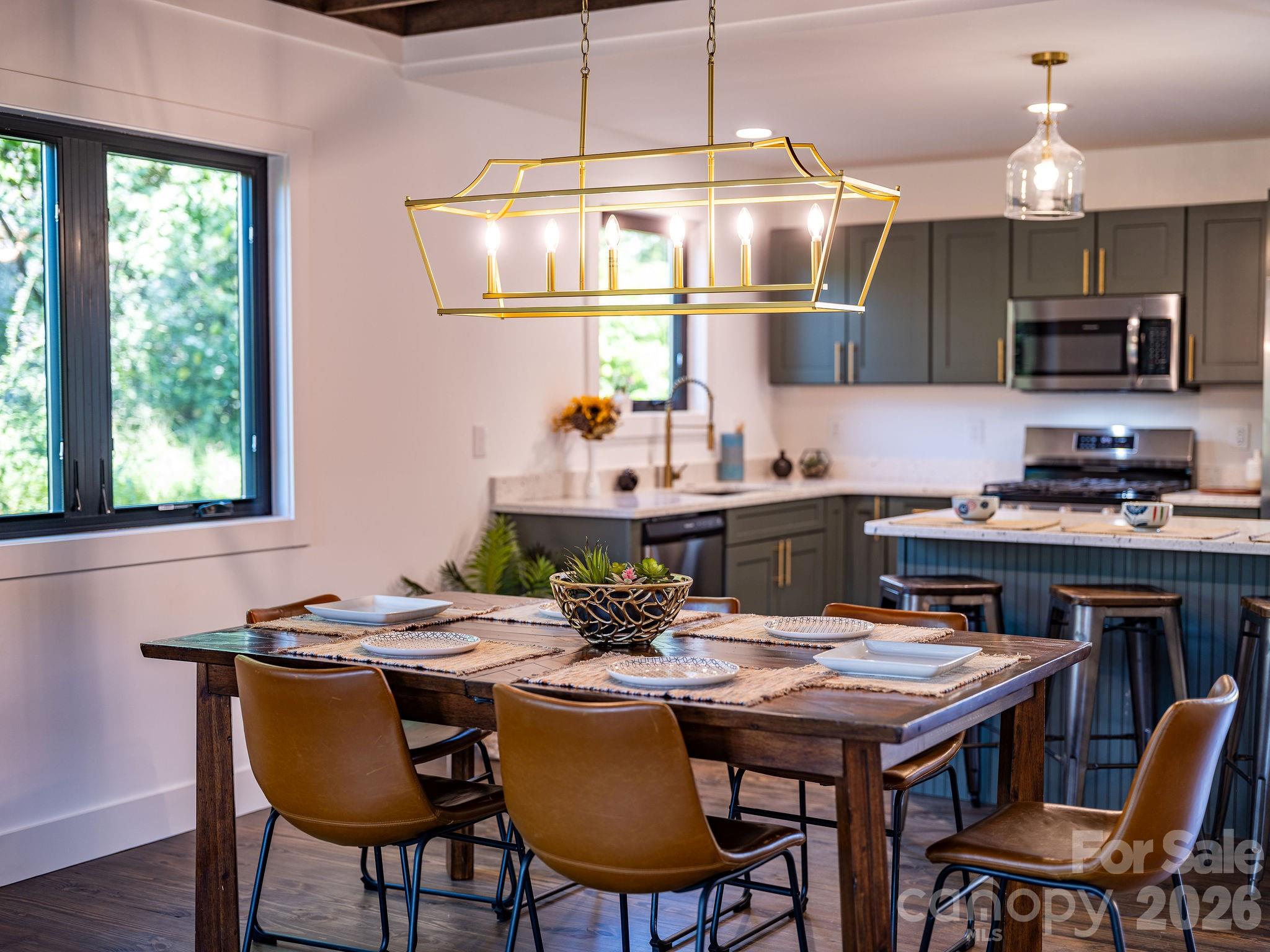 138 Shiloh Road — Asheville