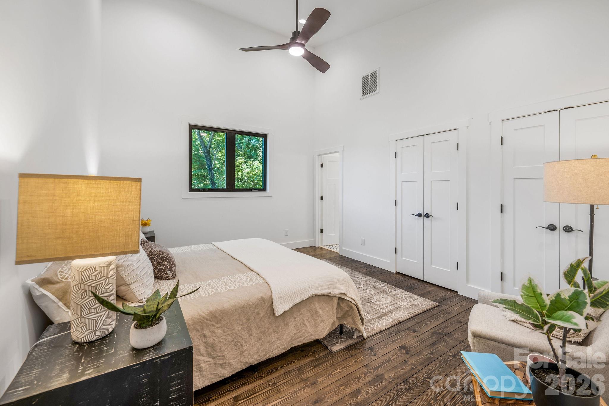 138 Shiloh Road — Asheville