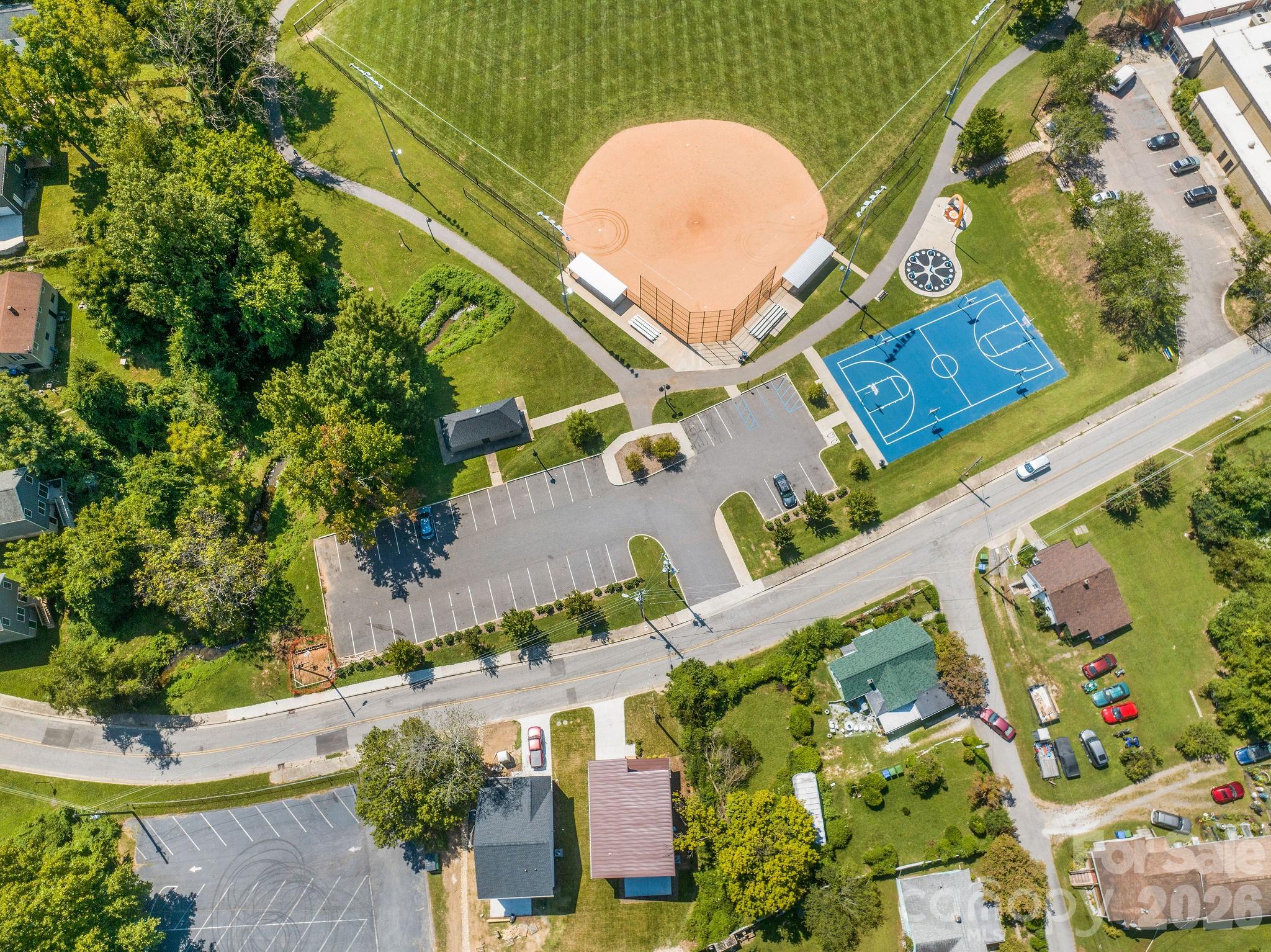 138 Shiloh Road — Asheville