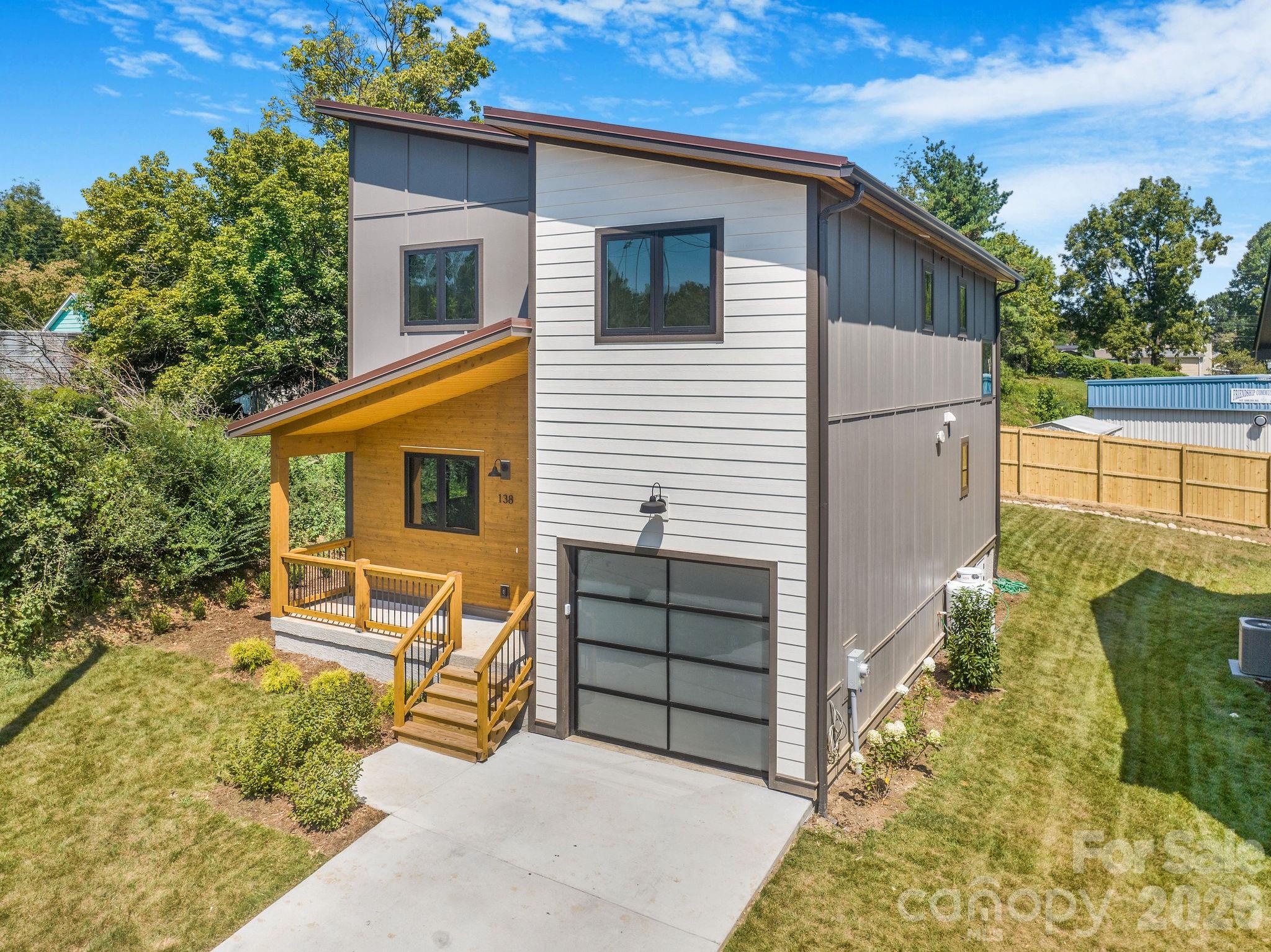 138 Shiloh Road — Asheville
