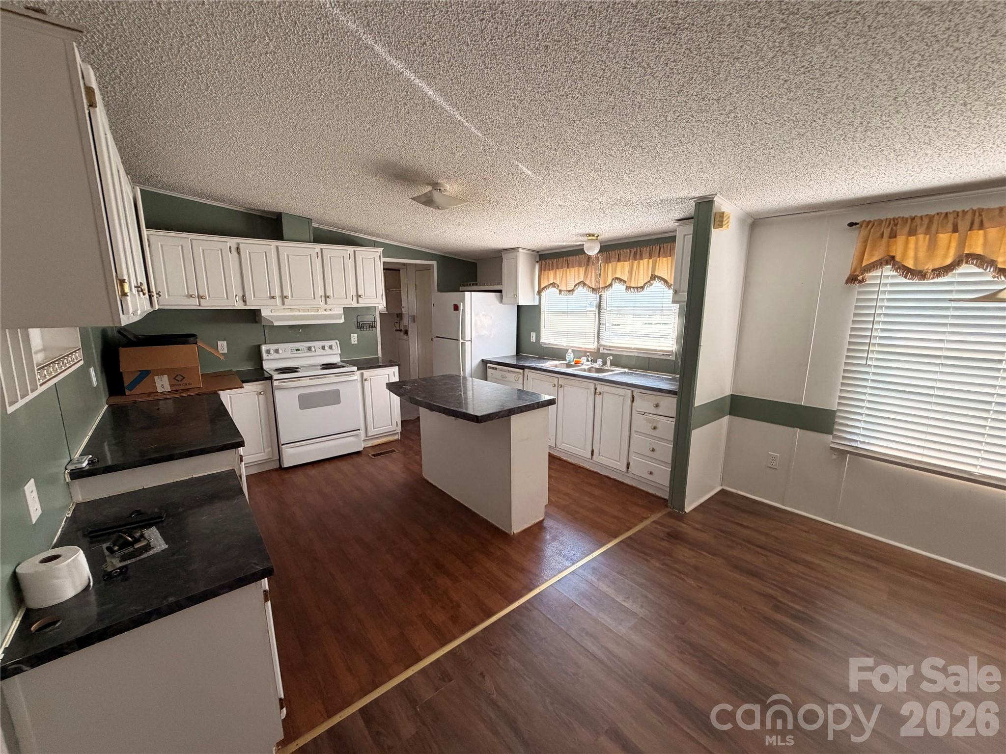 160 Rock Olive Drive — Rockwell