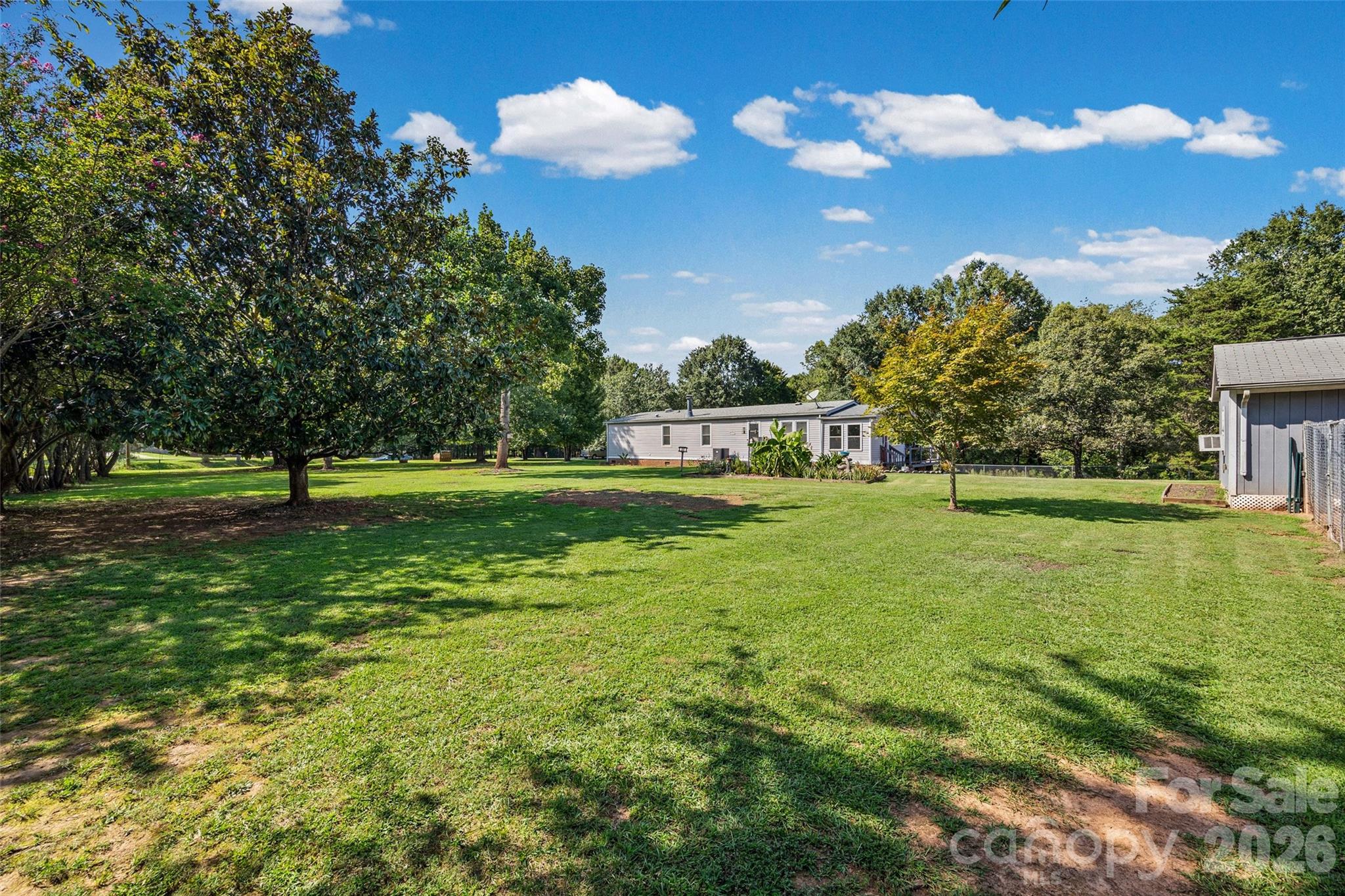 6215 Barclay Lane — Clover