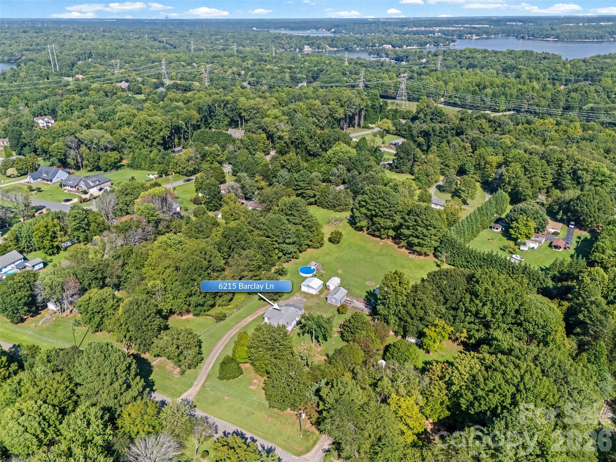 6215 Barclay Lane — Clover