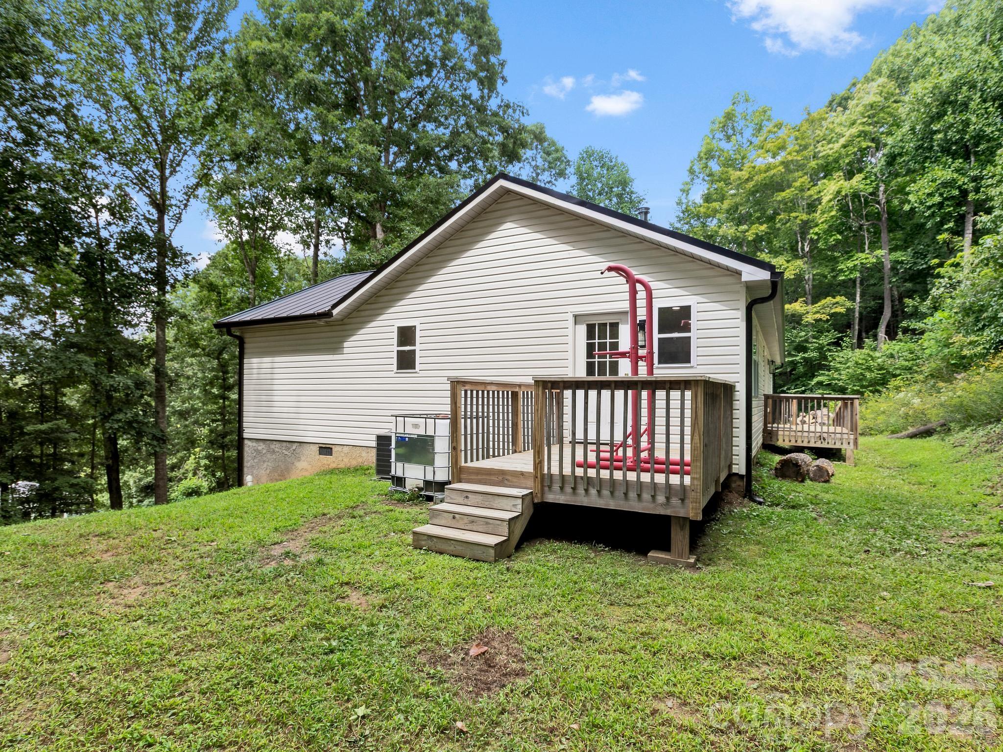 41 Bear Trail — Fairview