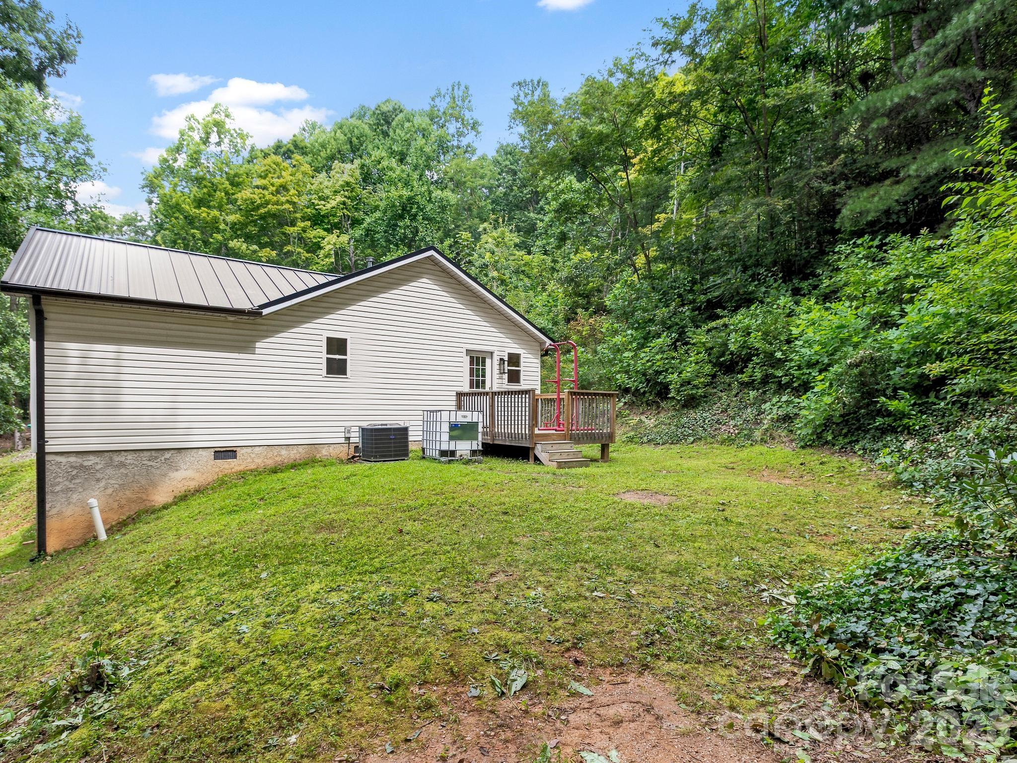 41 Bear Trail — Fairview