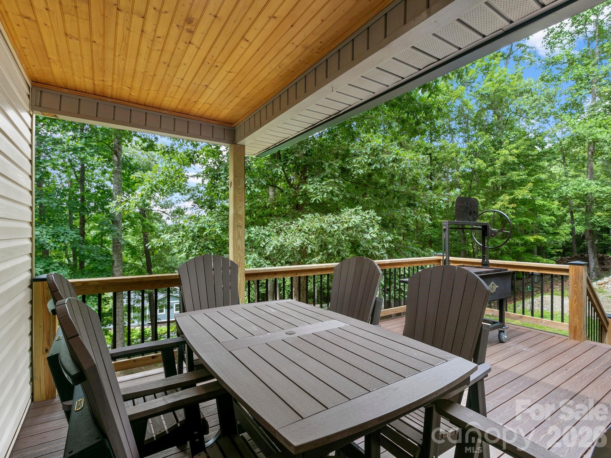 41 Bear Trail — Fairview