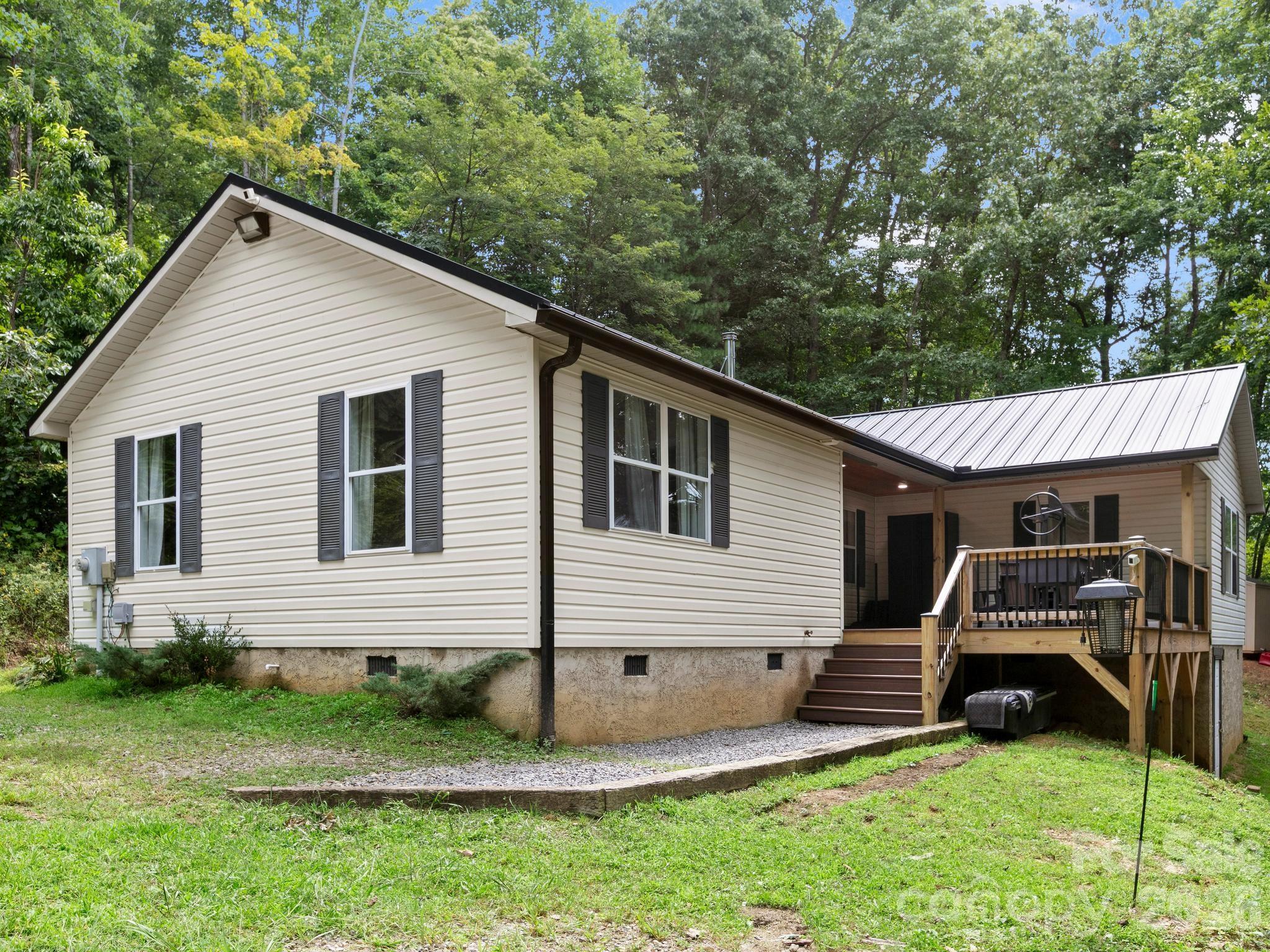41 Bear Trail — Fairview
